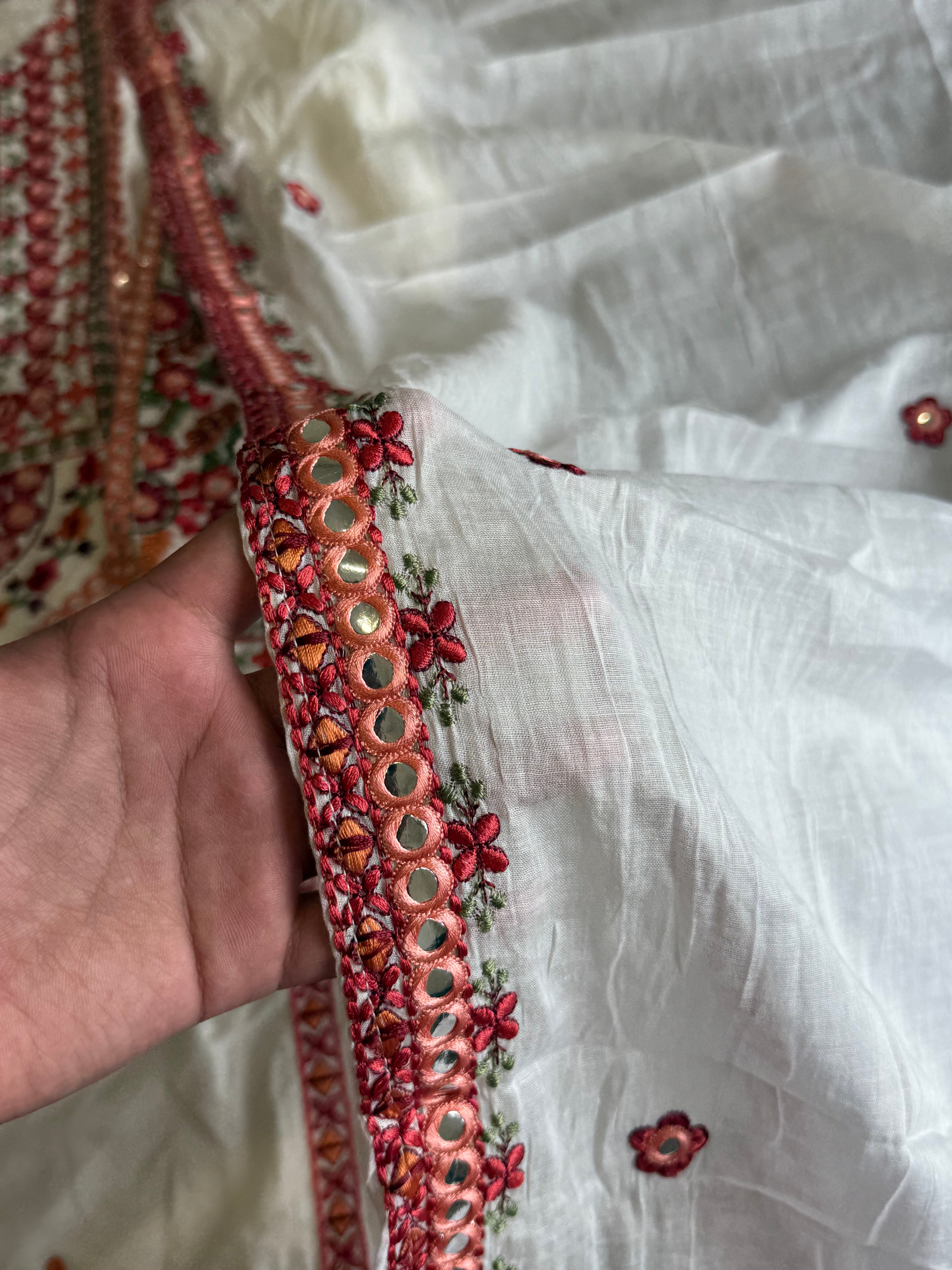 AYZAL LAWN EMBROIDERY SUIT 2
