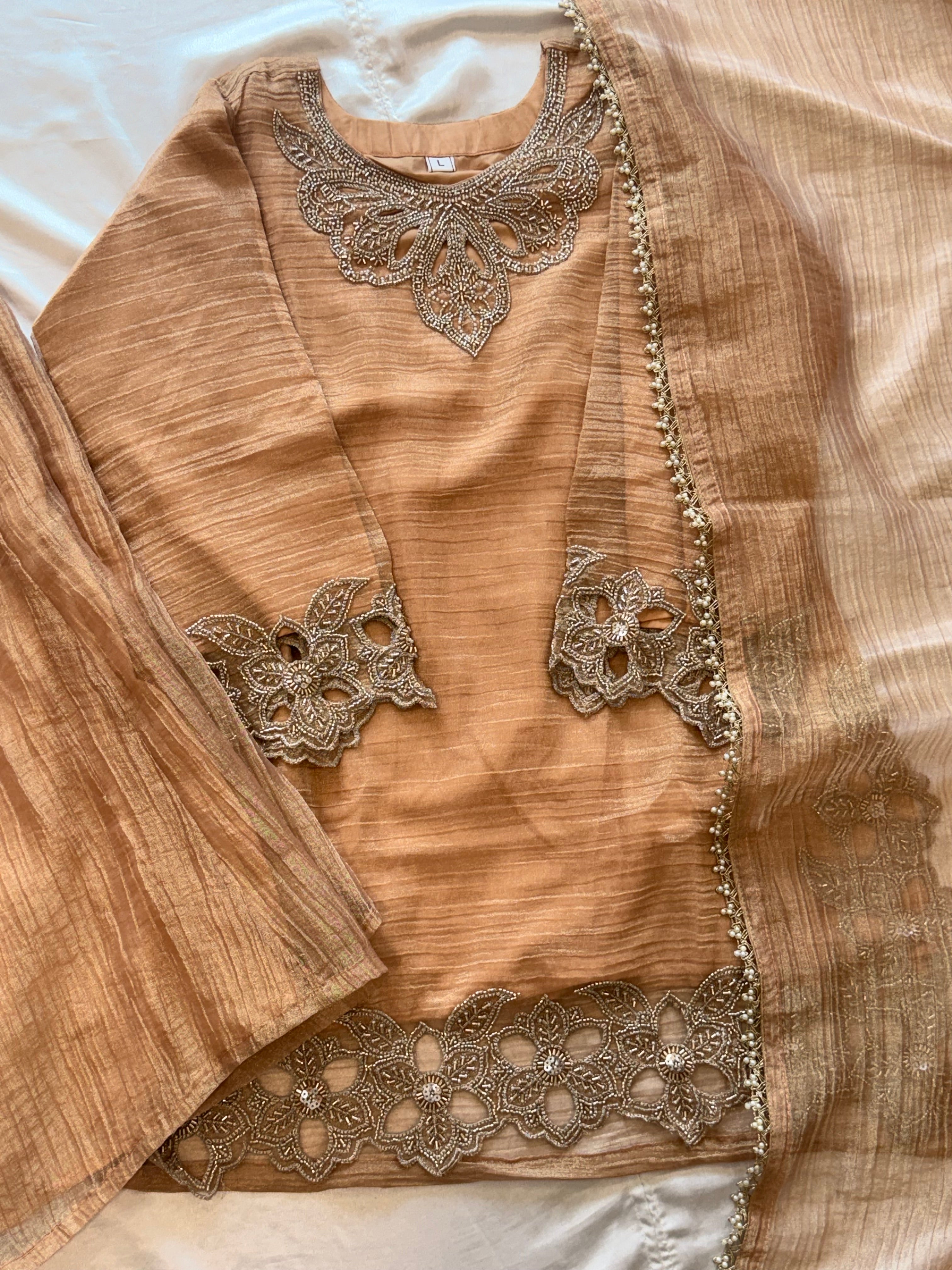 PARO SALSA HANDWORK SUIT 1