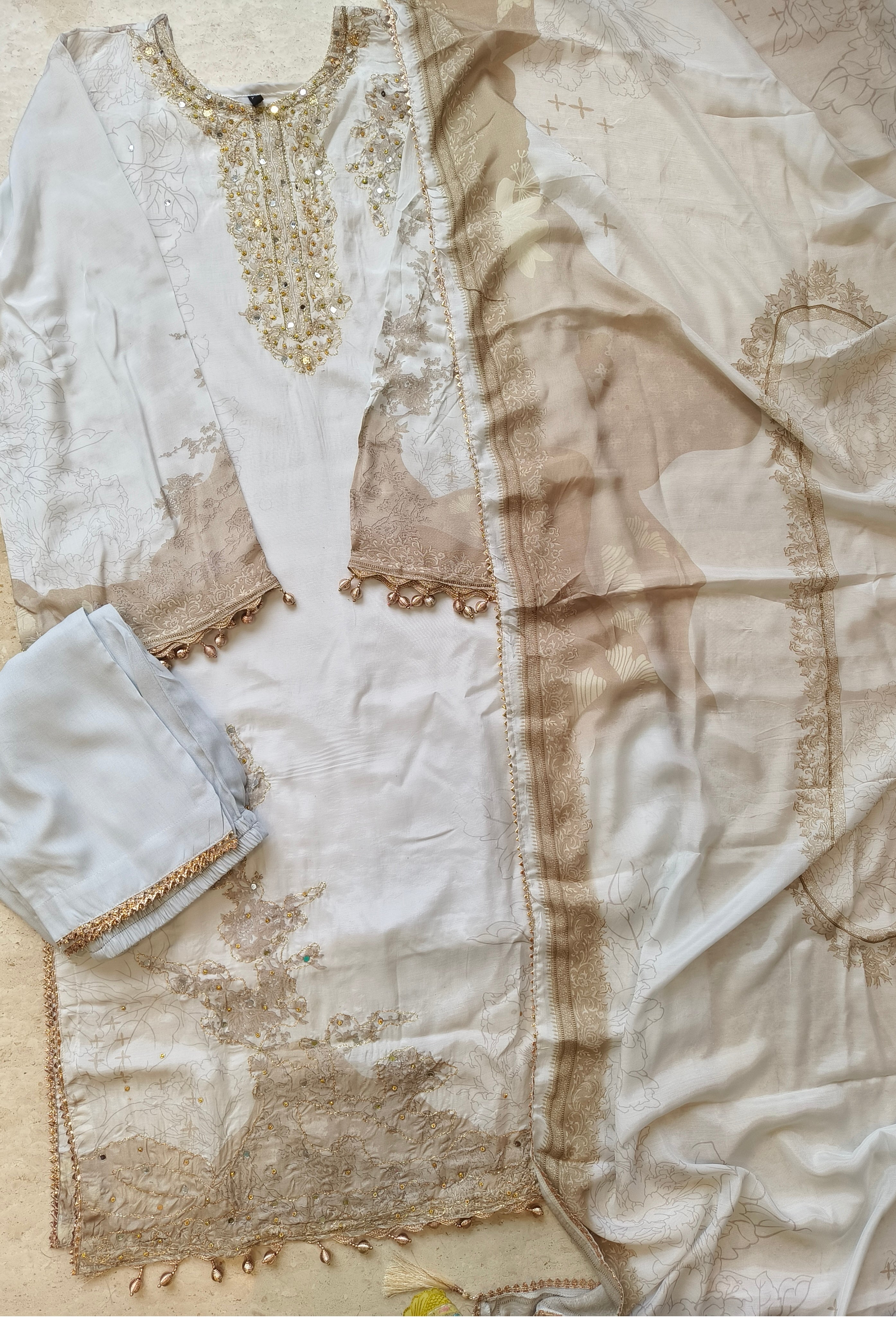 WHITE MUSLIN READYMADE SUIT 2