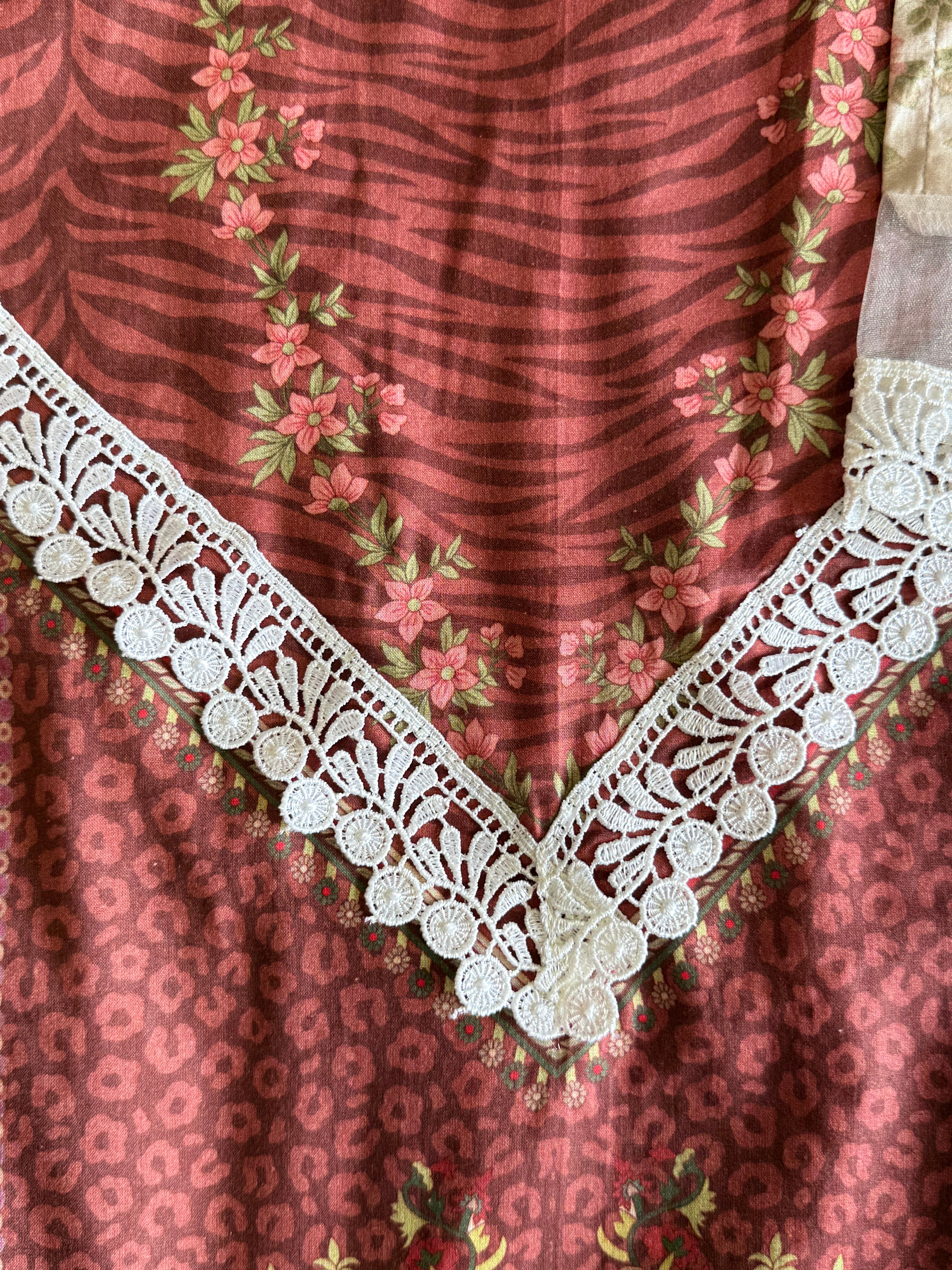 KHYBER LAWN READYMADE EMBROIDERED SUIT 2