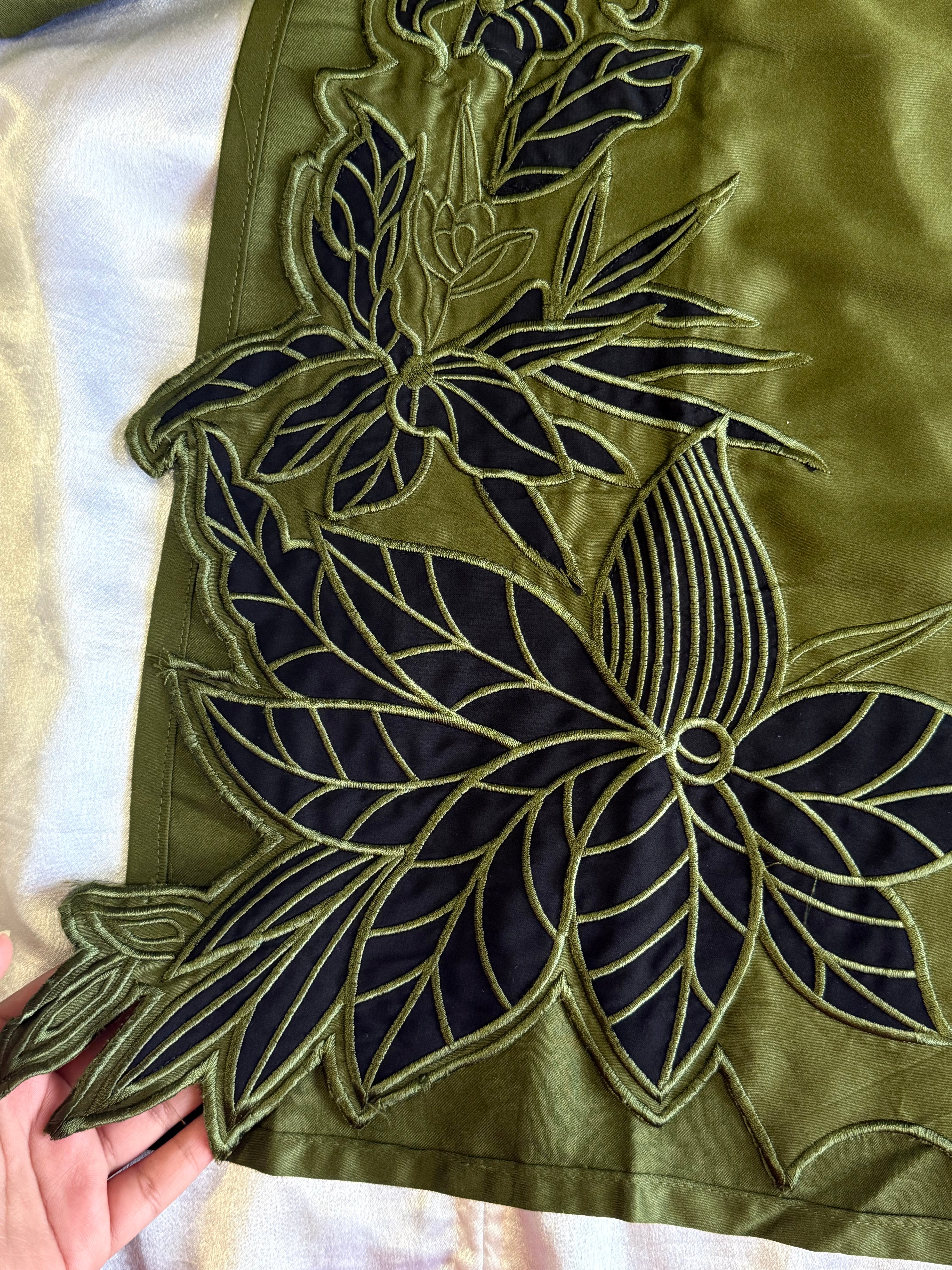 OLIVE LAWN KAFTAN EMBROIDERY SUIT