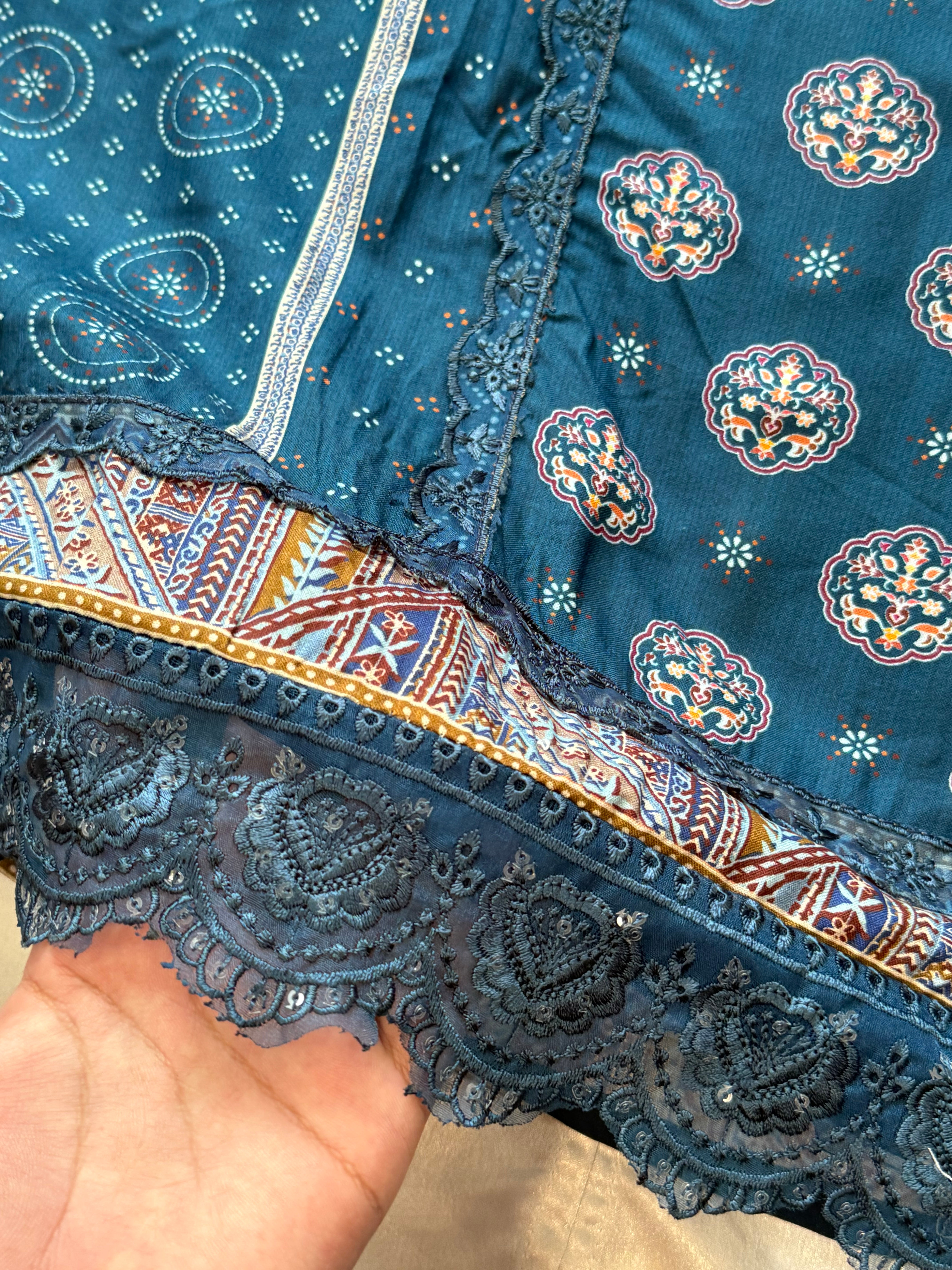 BAGH EMBROIDERY SUIT 3
