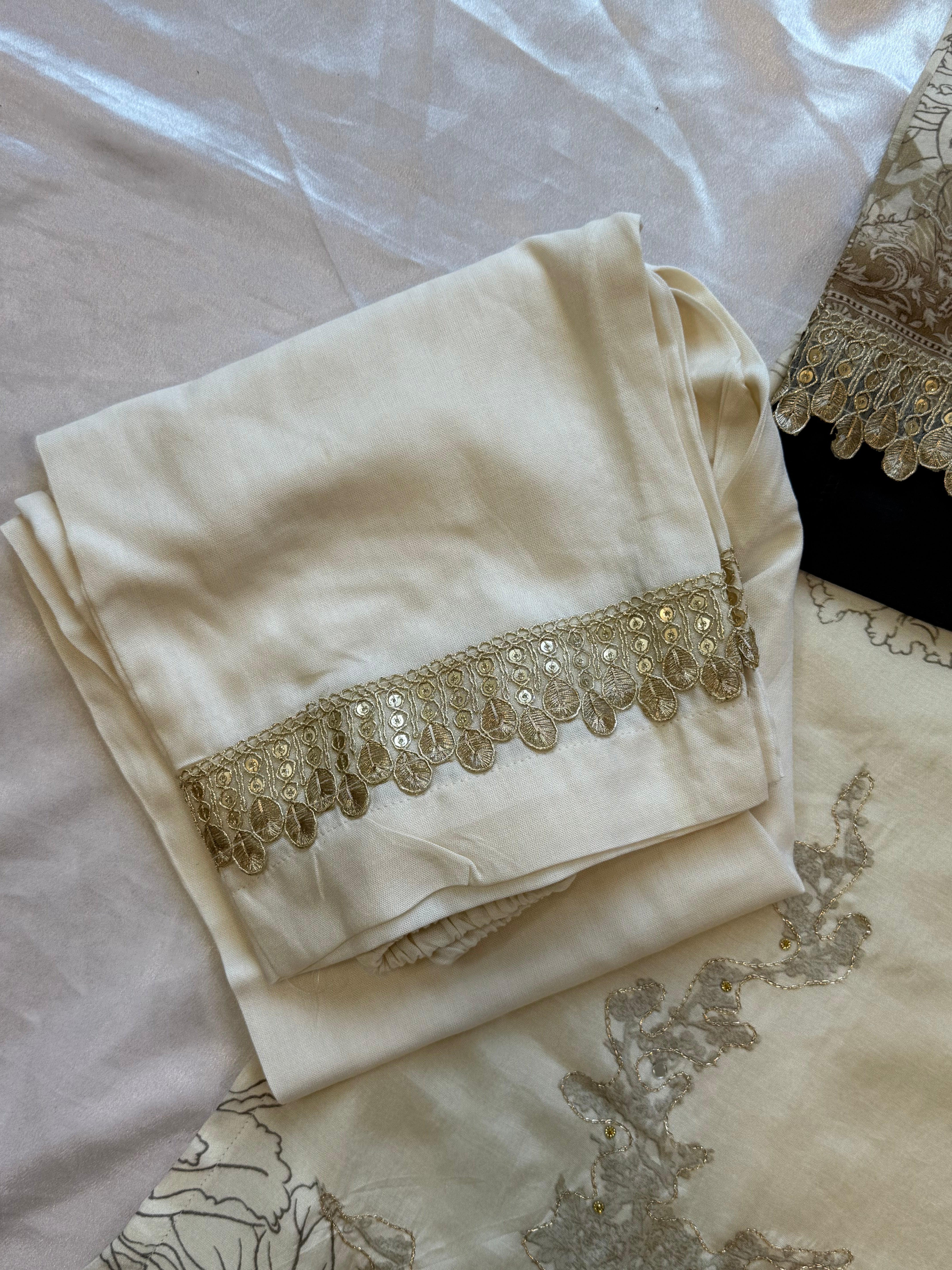 RAHI MUSLIN READYMADE SUIT 13