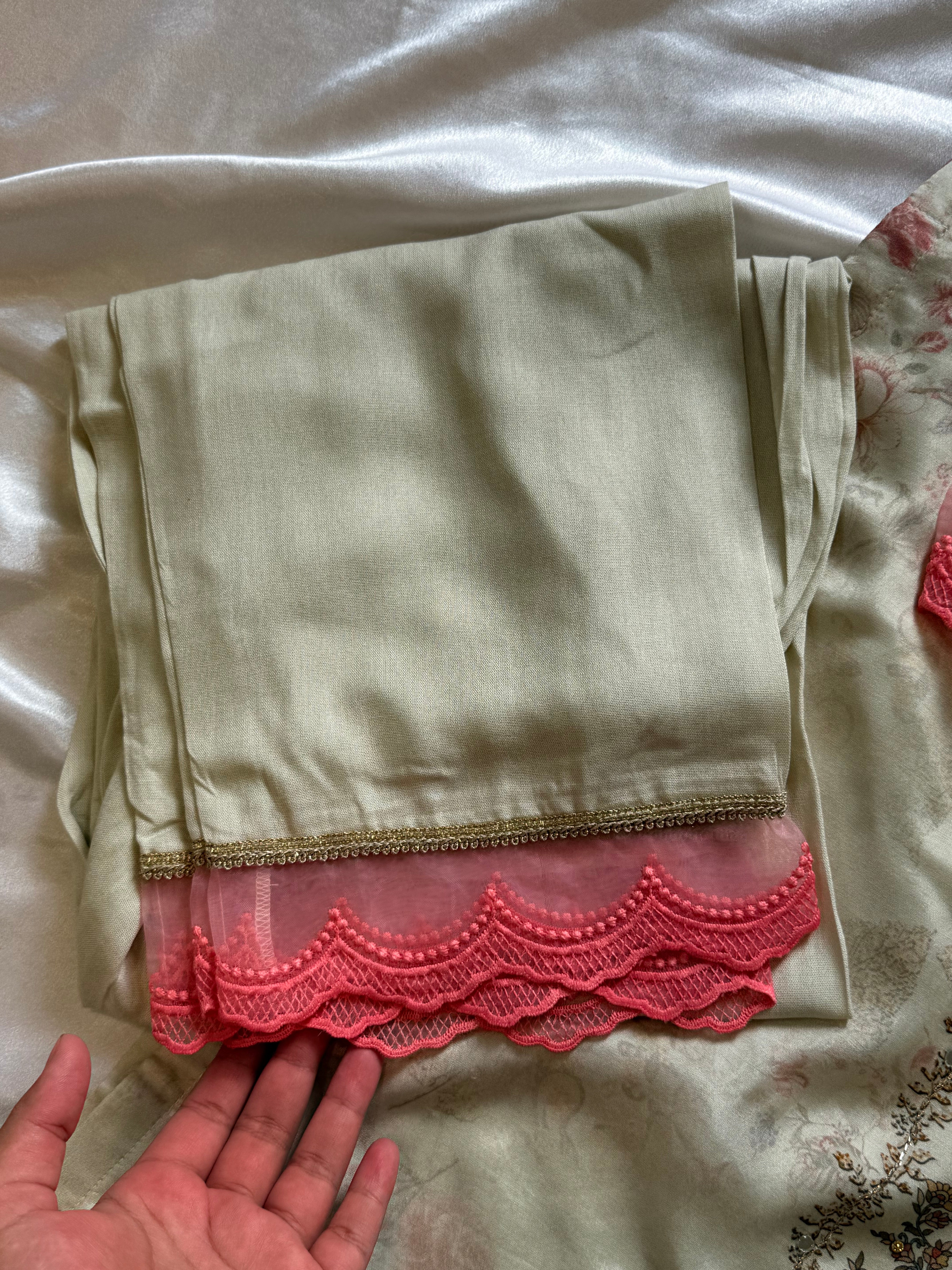 RAHI MUSLIN READYMADE SUIT