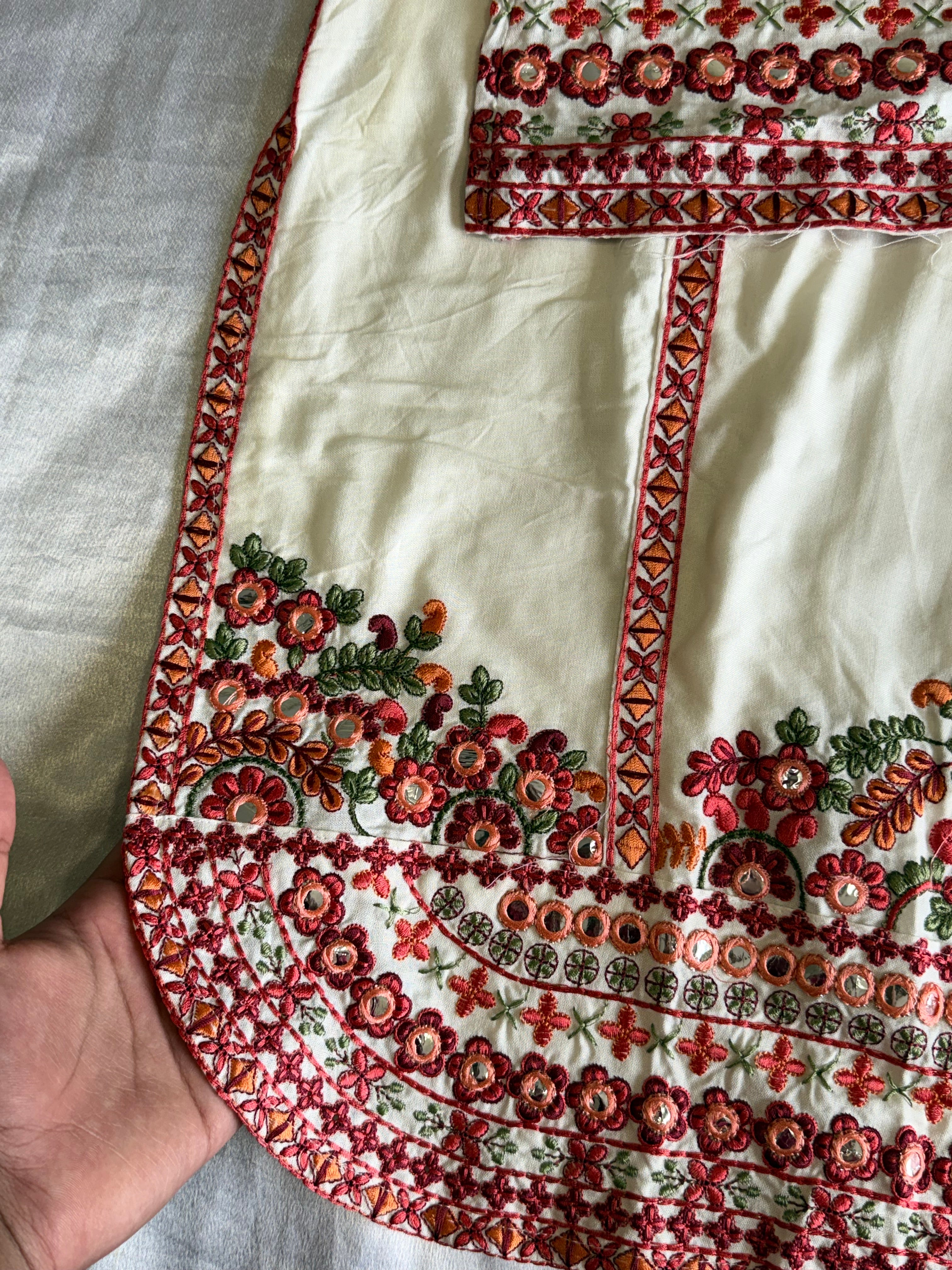 AYZAL LAWN EMBROIDERY SUIT 2