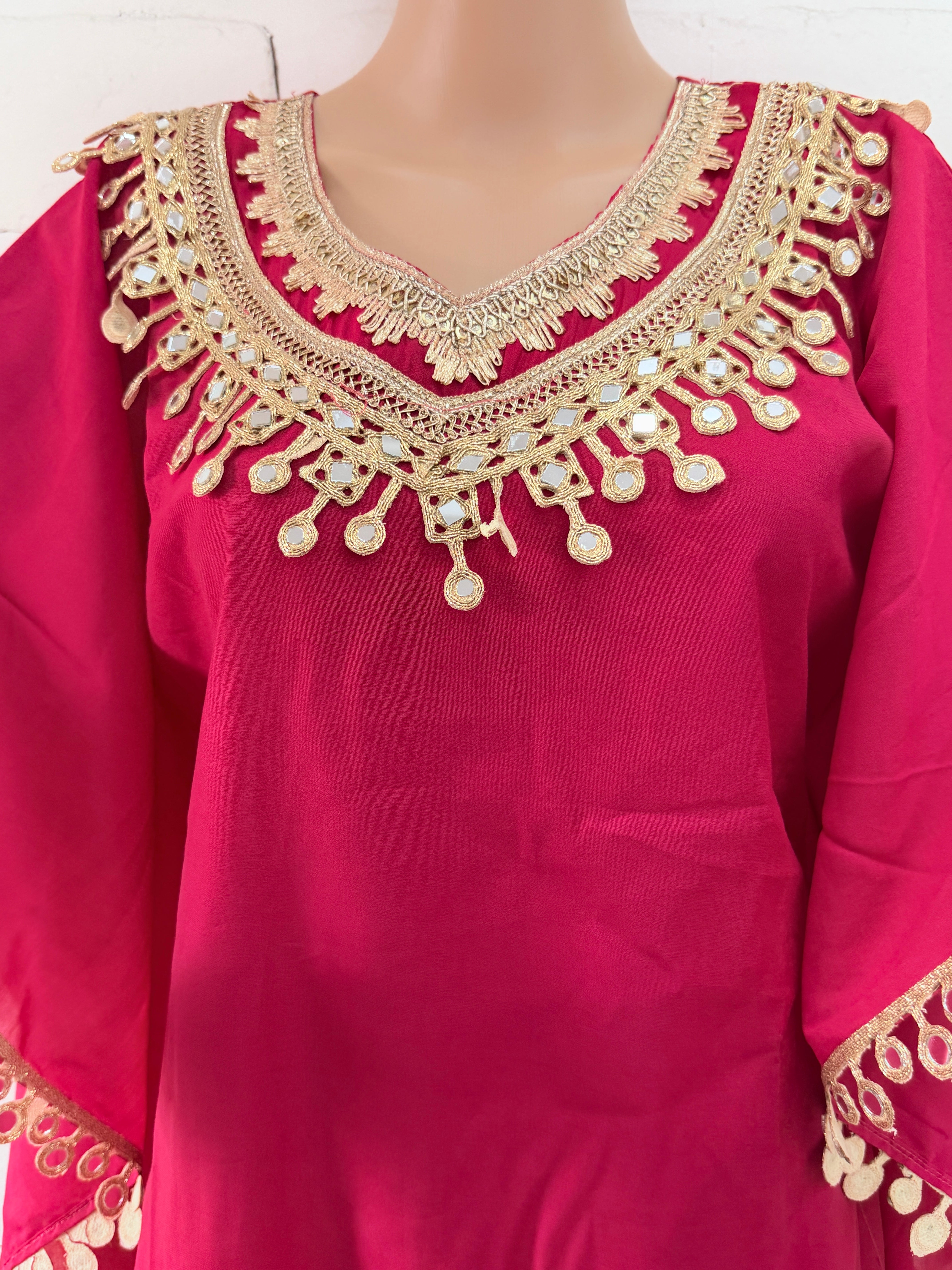MIRROR LACE KAFTAN SUIT 3