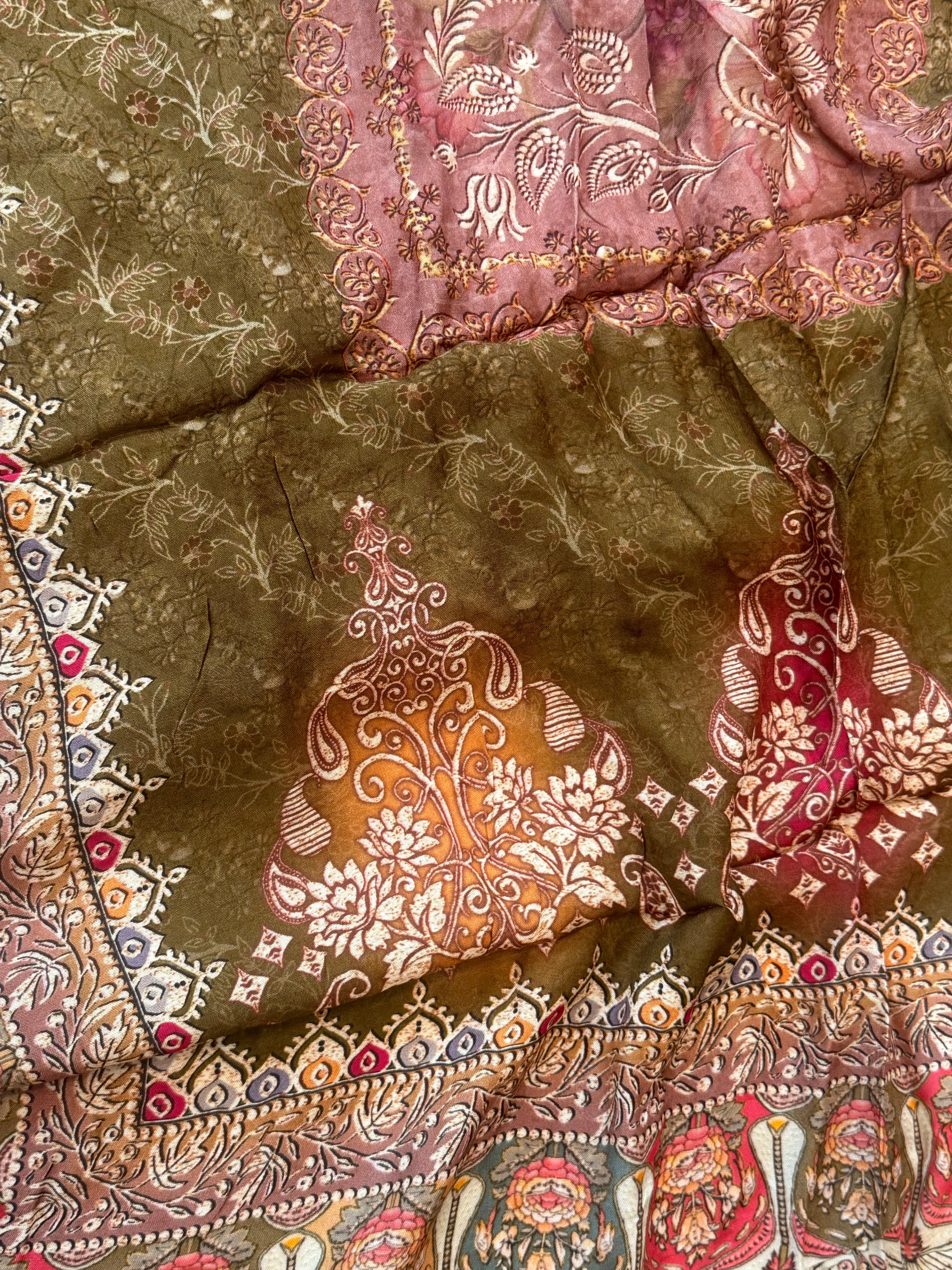 MUSLIN UNSTITCHED EMBROIDERY SUIT 2