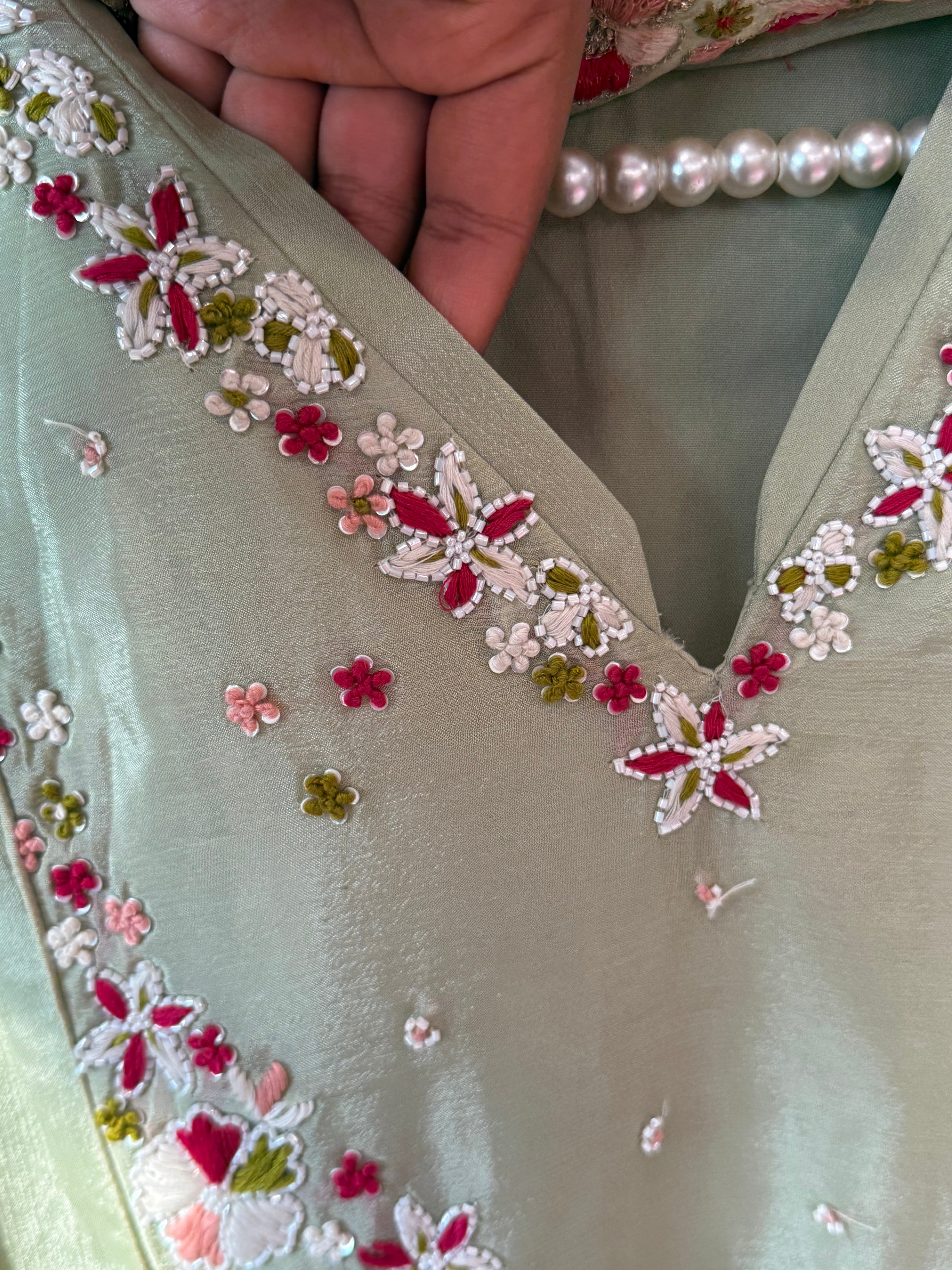 PARO CHINNON HANDWORK FROCK 3 Q