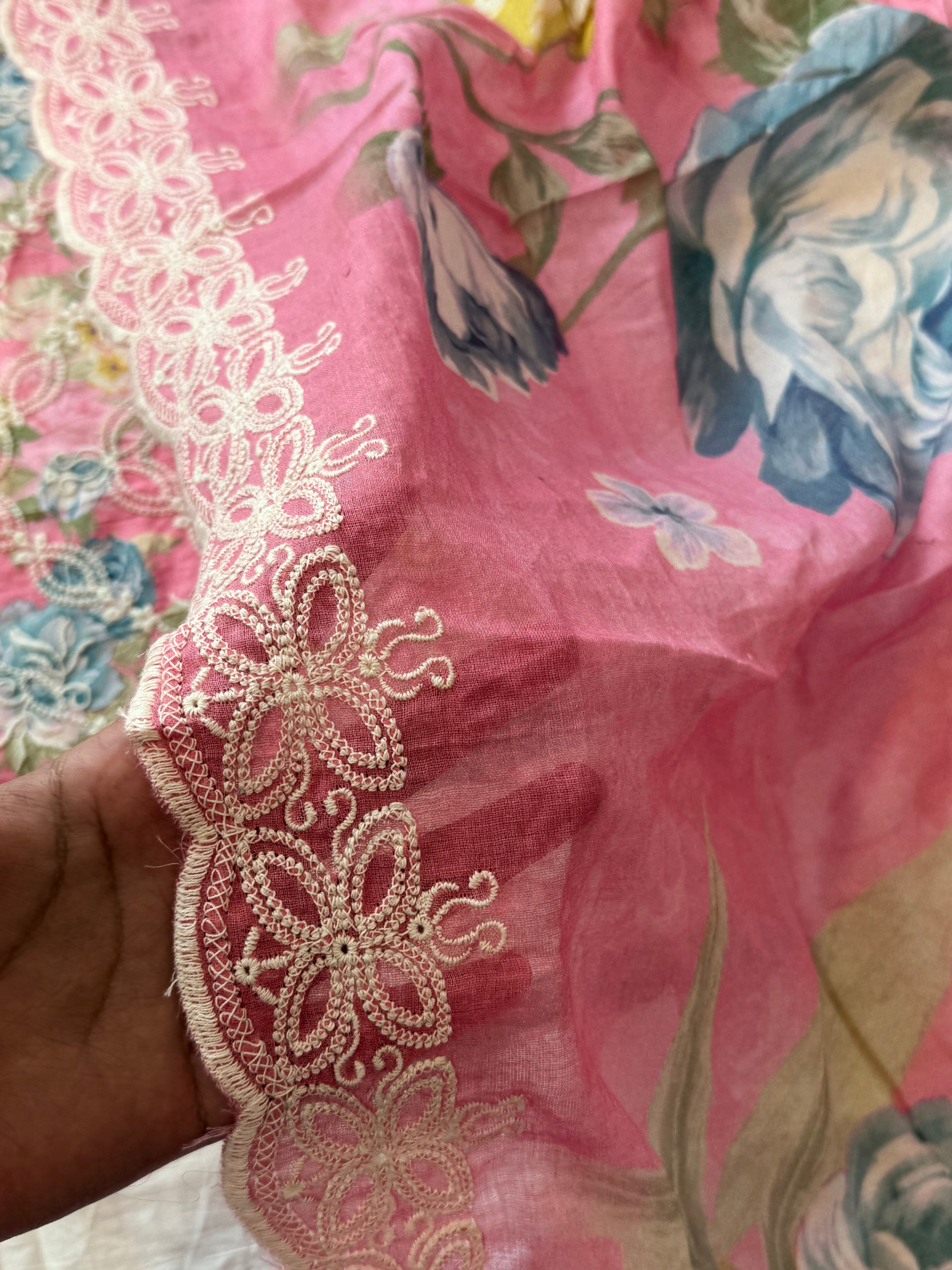 FIZA LAWN EMBROIDERY SUIT 1