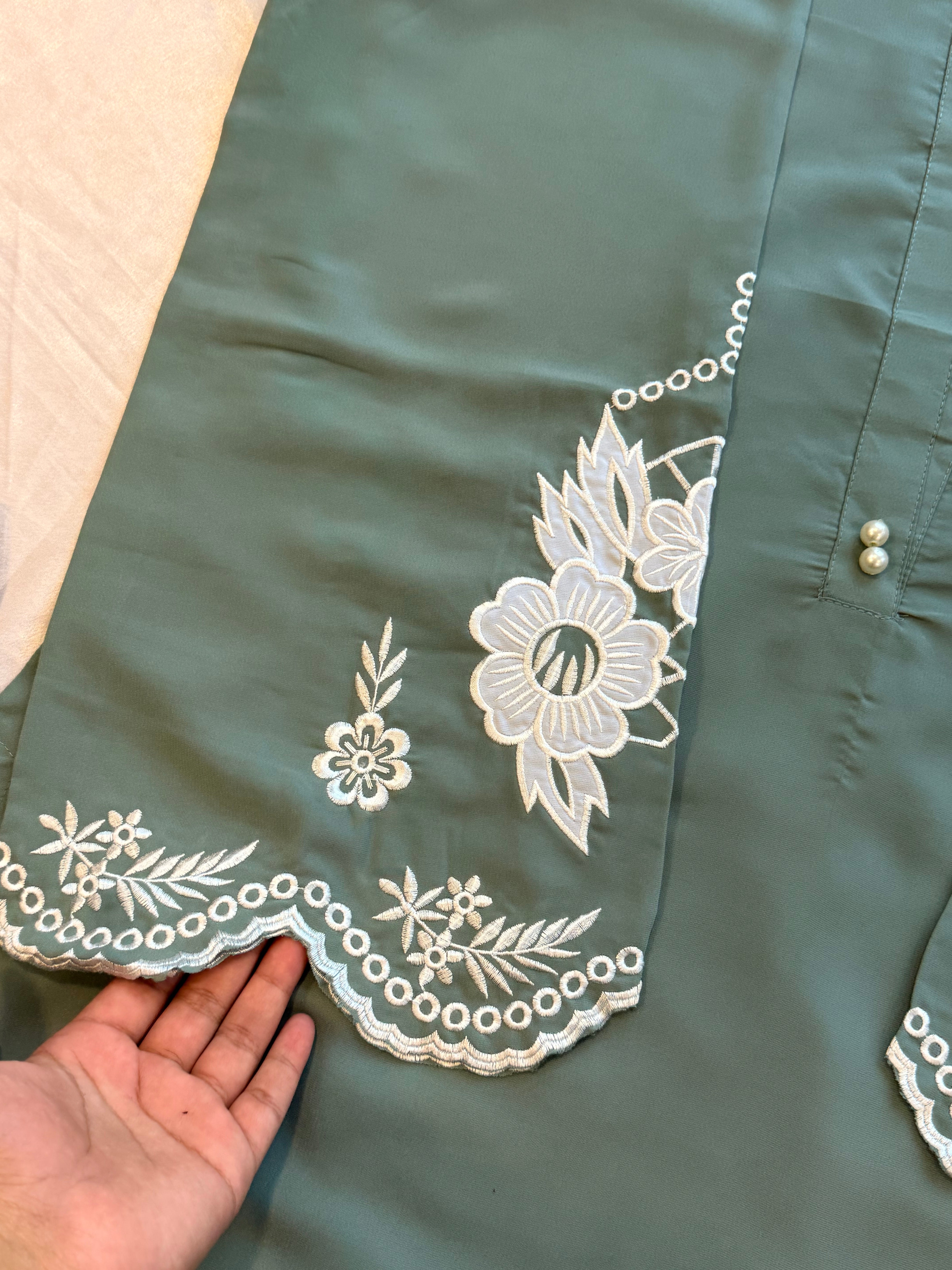 LONG KAFTAN EMBROIDERY SUIT 4