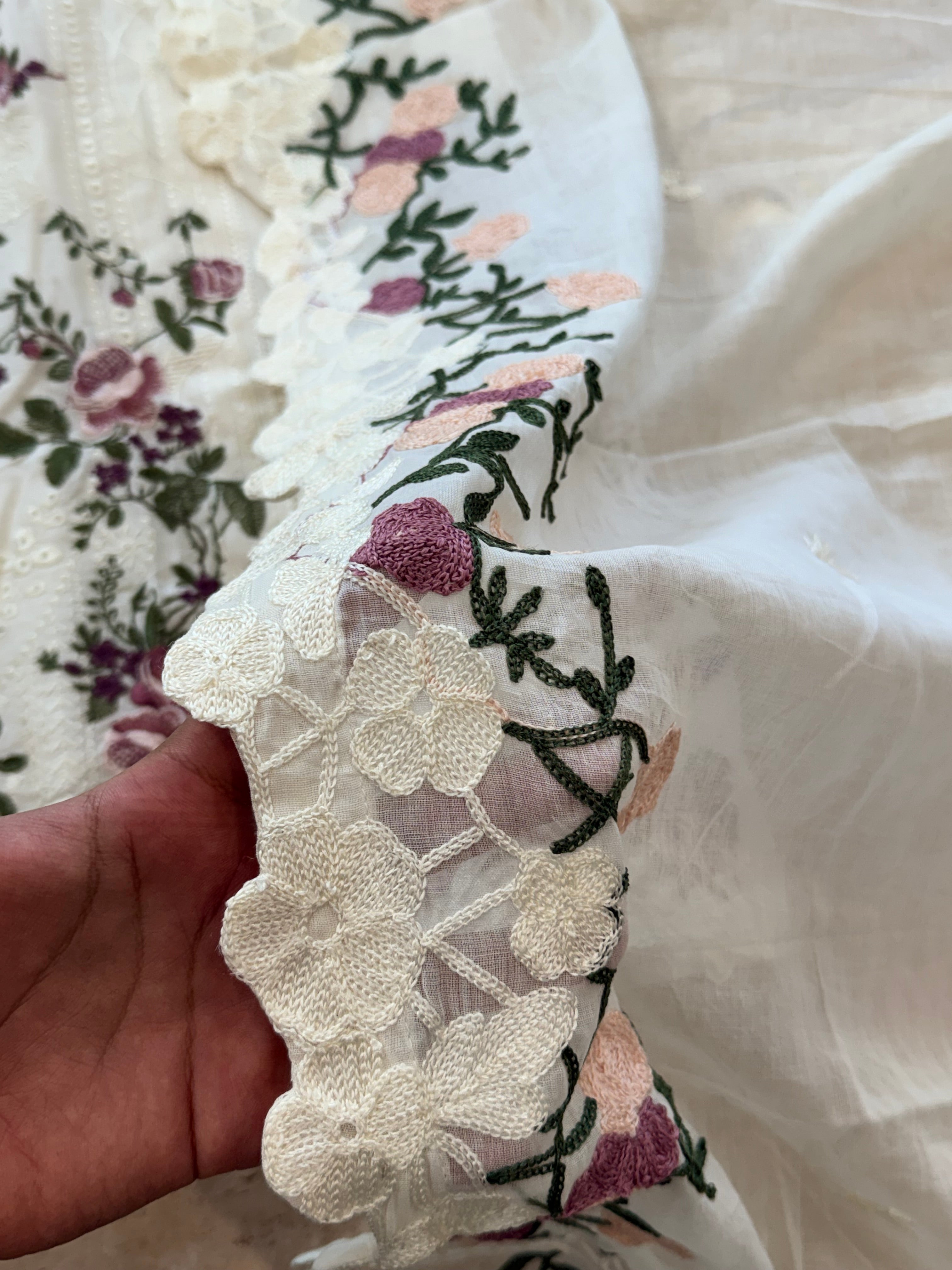 YUMNA OFF-WHITE READYMADE SUIT