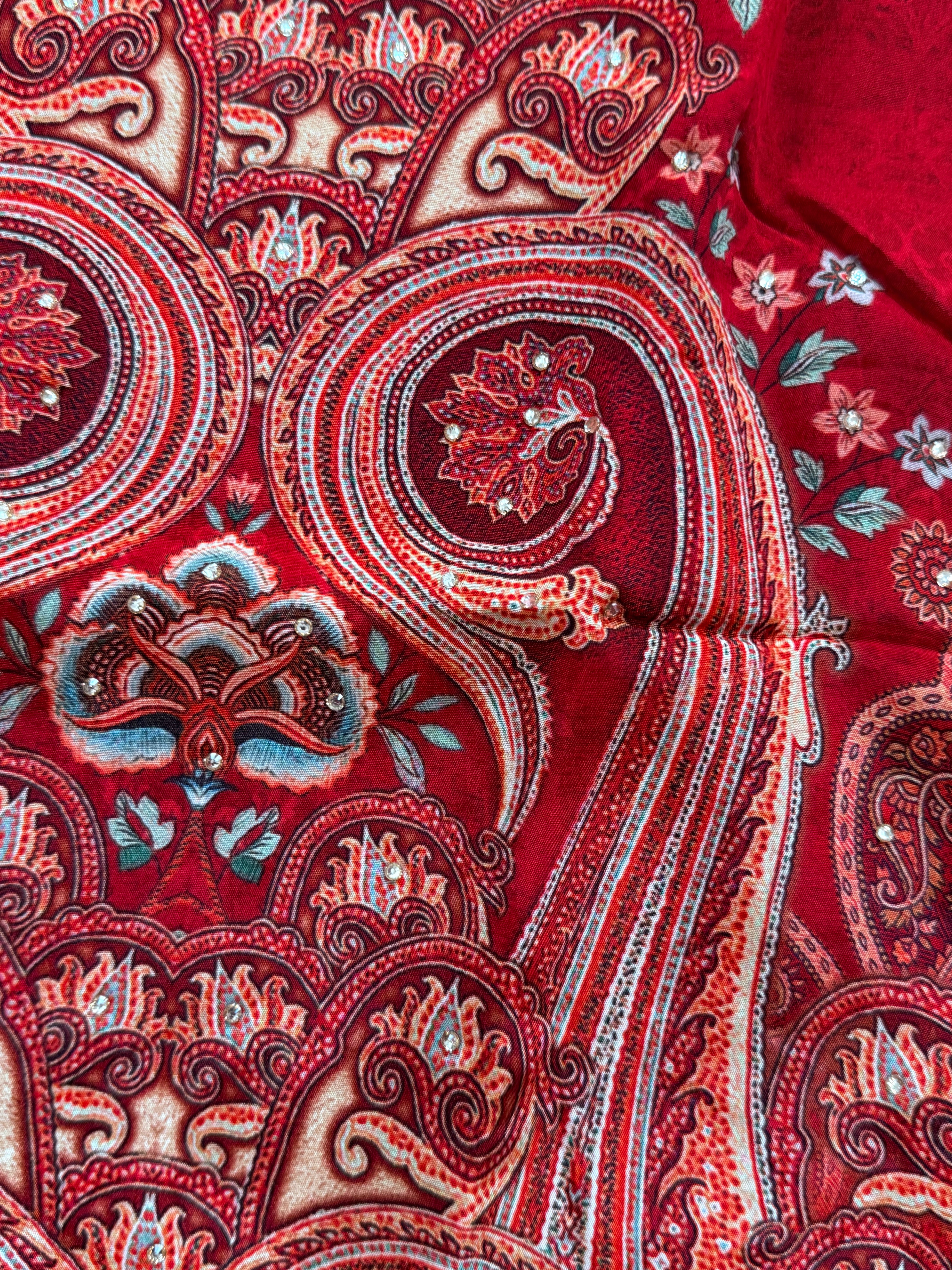 RED CREPE FARSHI SUIT