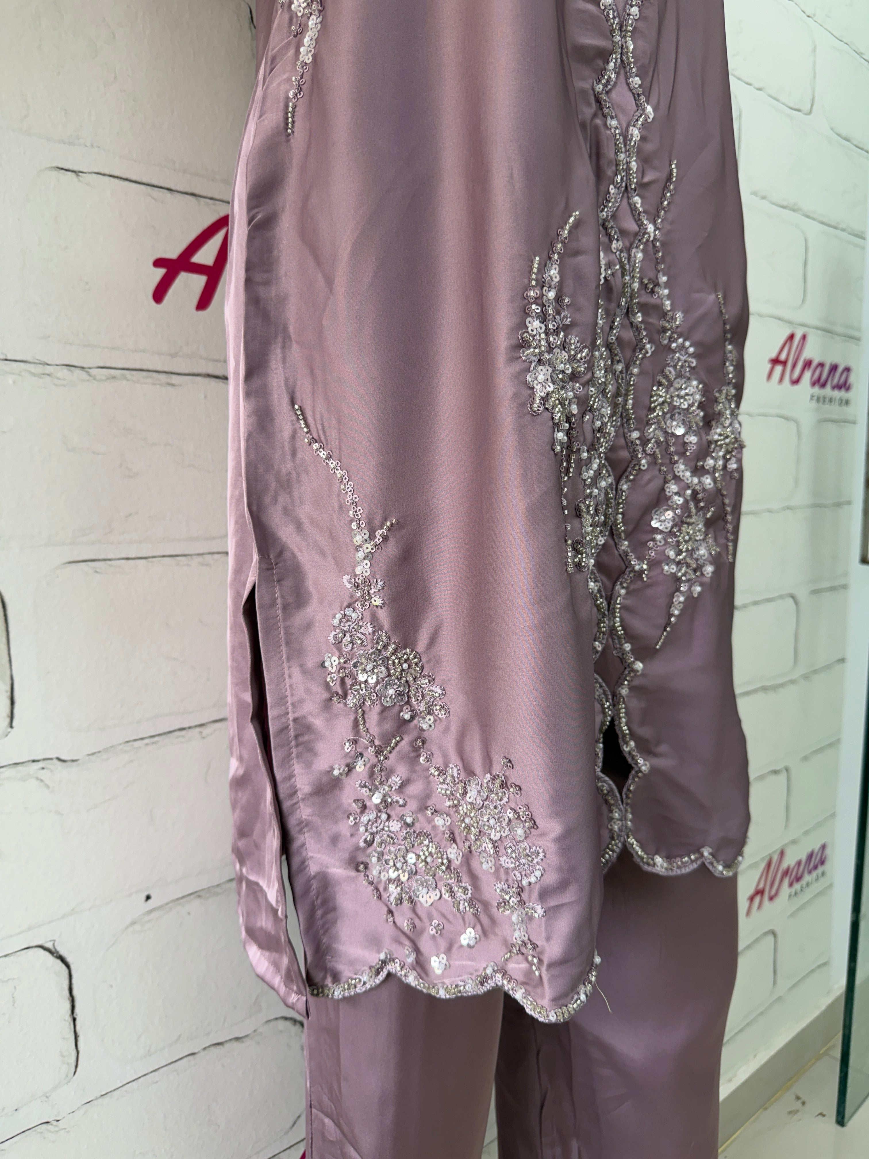SATIN HANDWORK CO-ORD SET Q