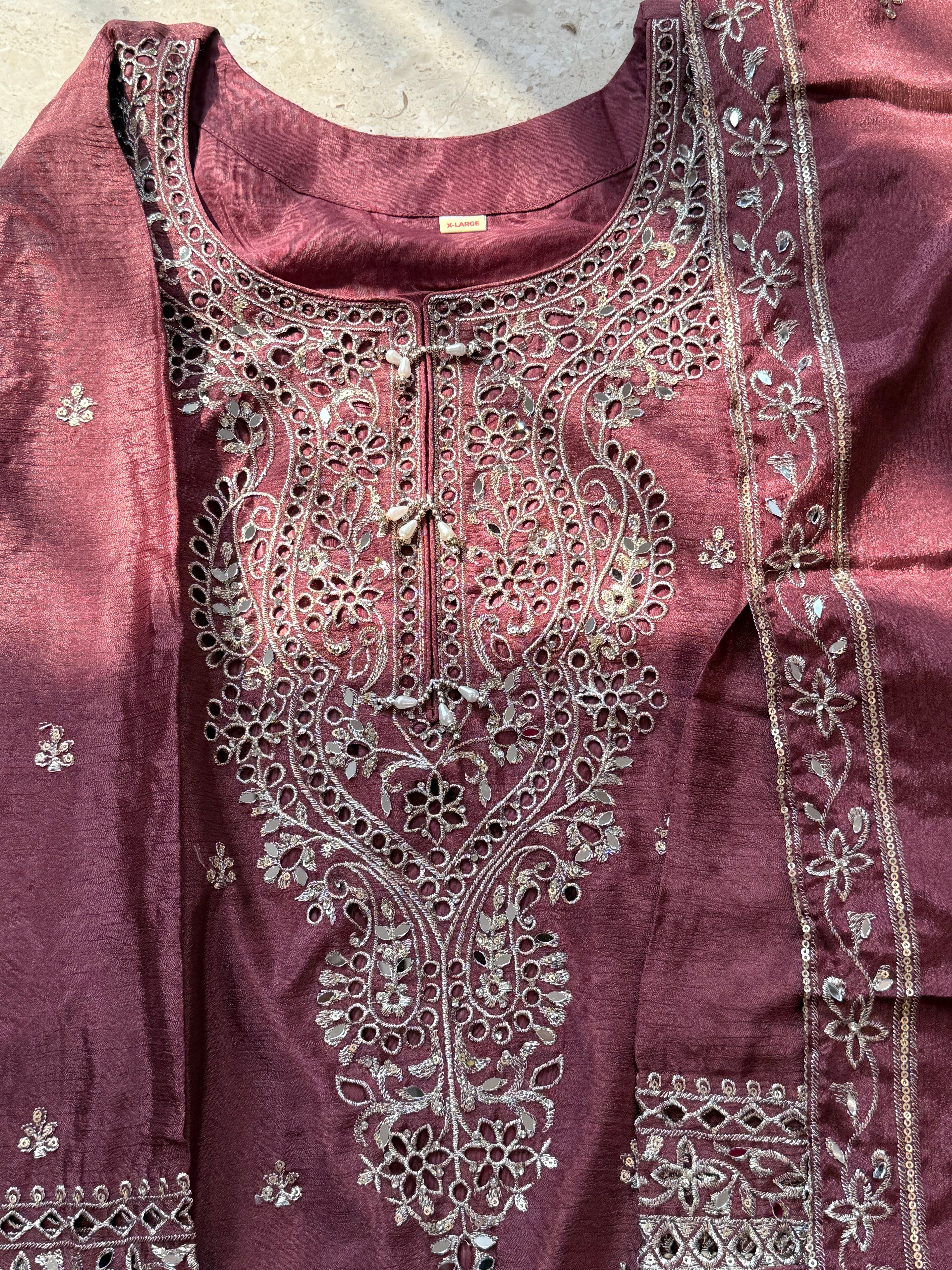 PARO SHIMMER HANDWORK SUIT R
