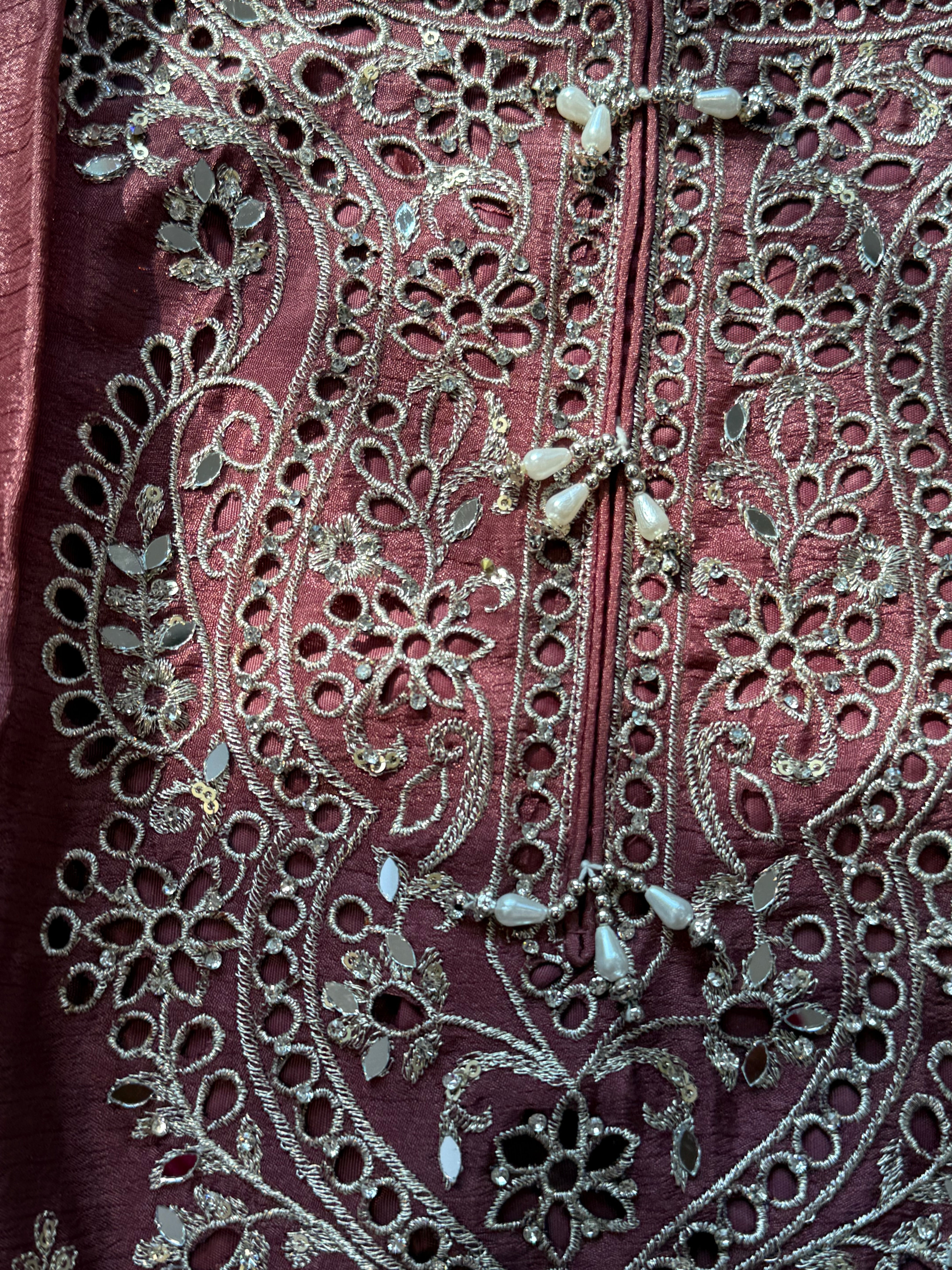 PARO SHIMMER HANDWORK SUIT R