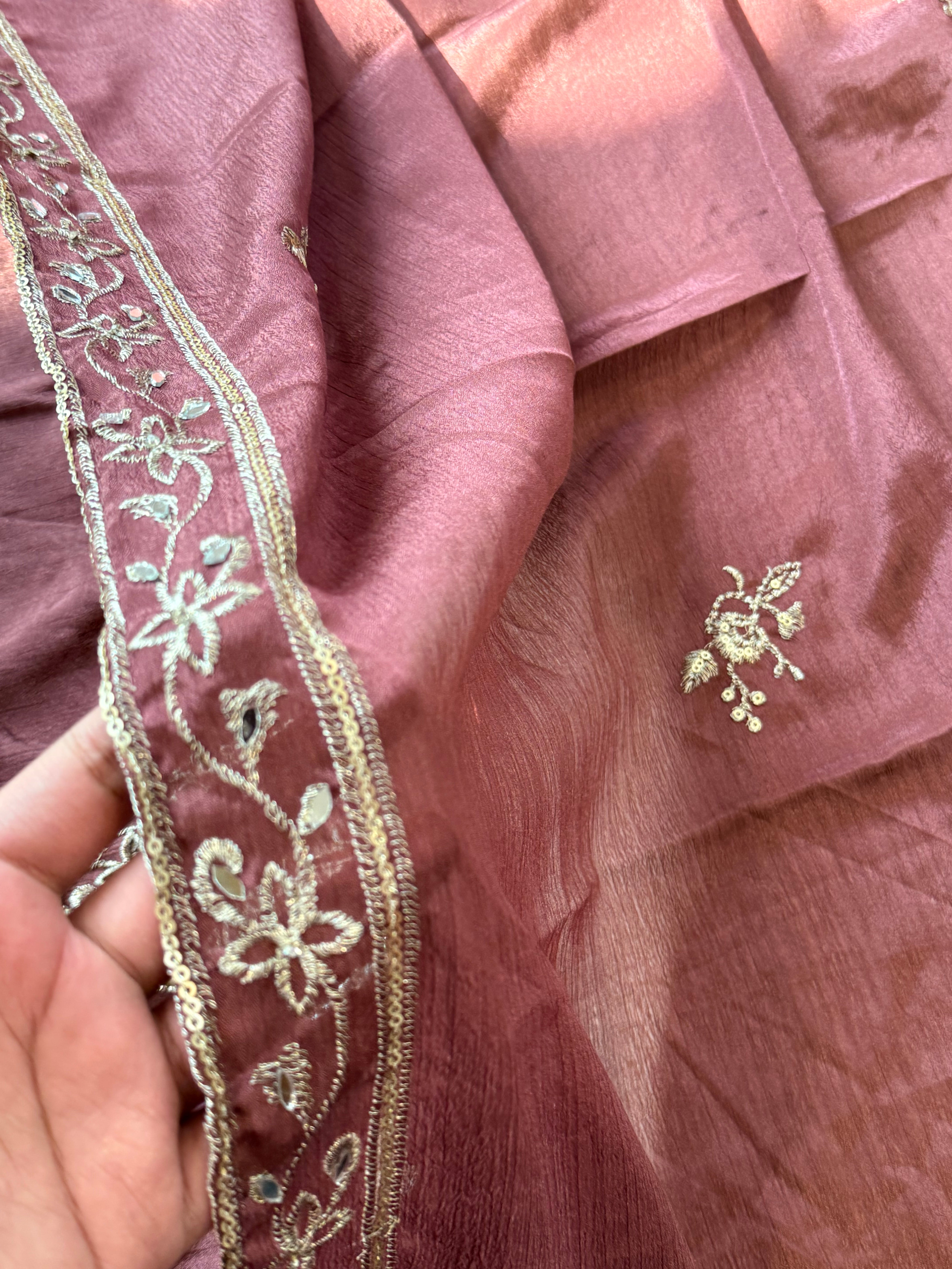 PARO SHIMMER HANDWORK SUIT R