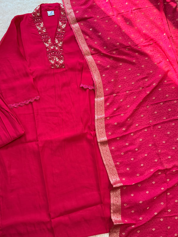 MUL CHANDERI HANDWORK FROCK 4 Q