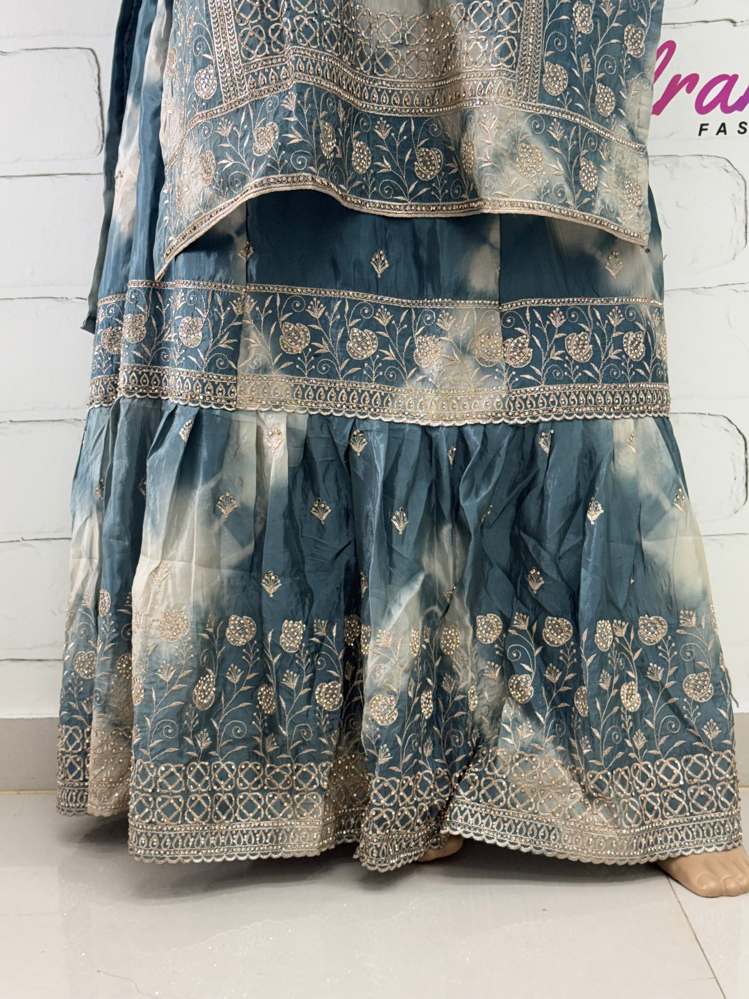 RUHEENA FARSHI LAHENGA SUIT 11