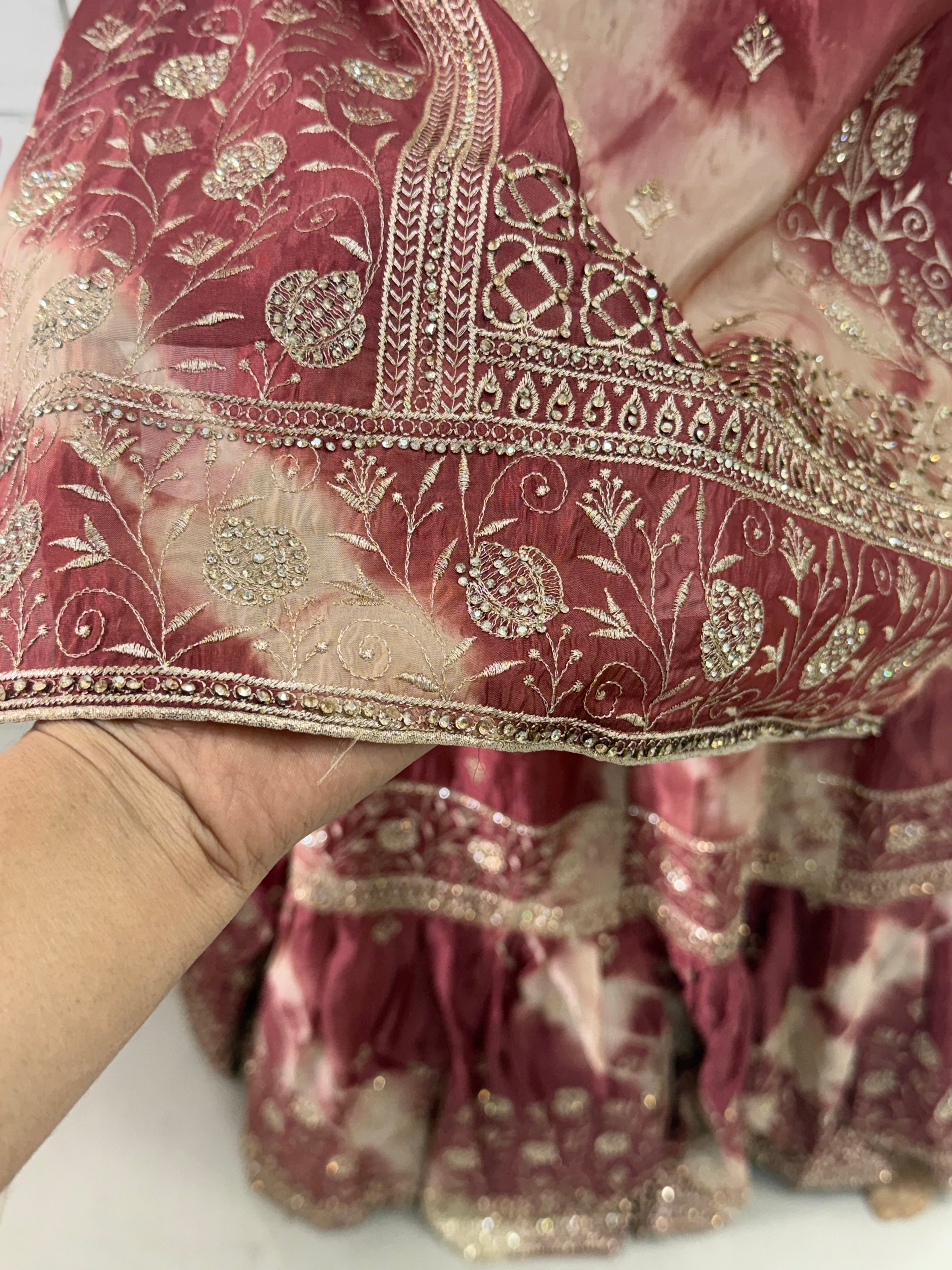 RUHEENA FARSHI LAHENGA SUIT 13