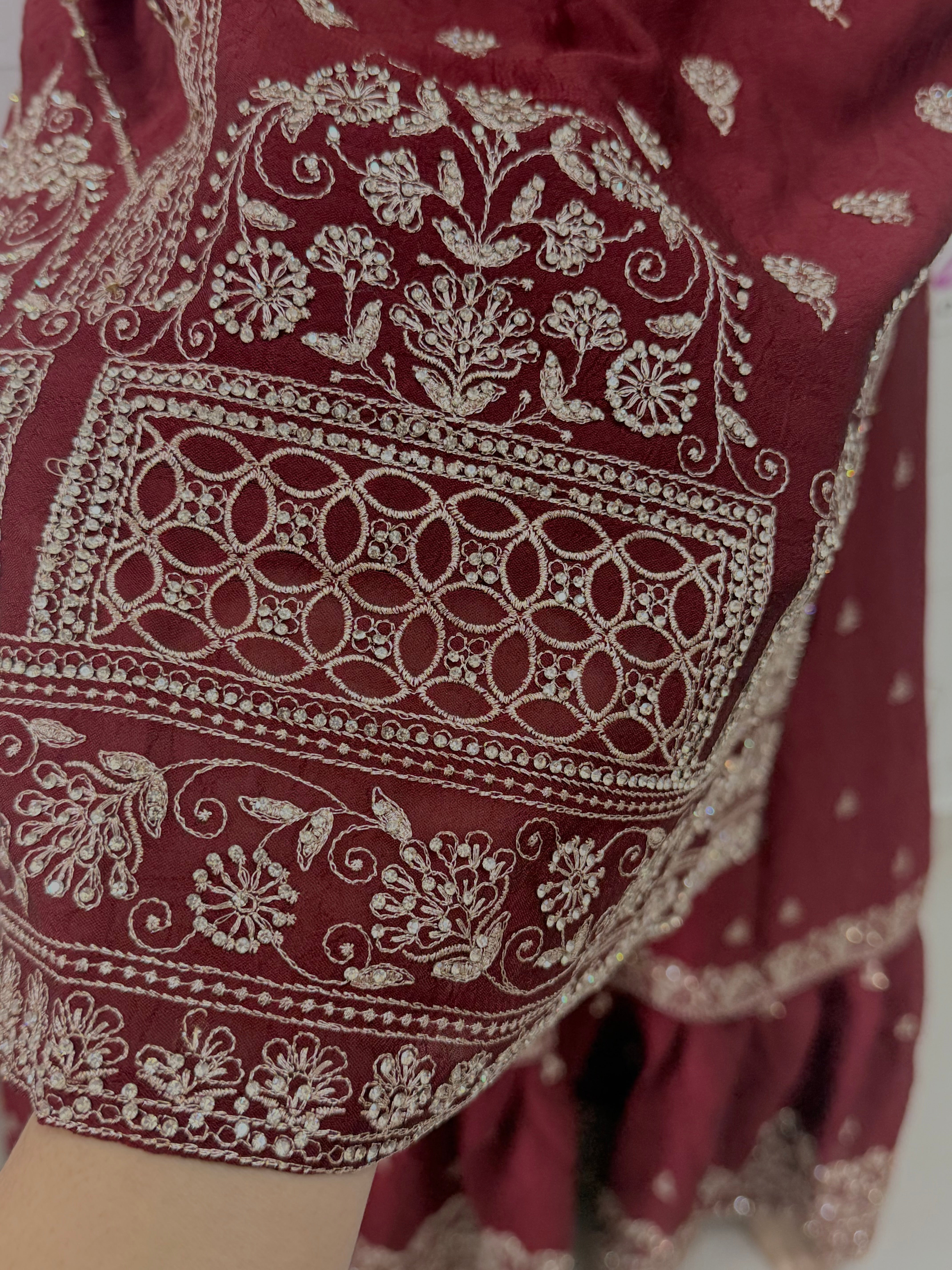 RUHEENA FARSHI LAHENGA SUIT 14 Q