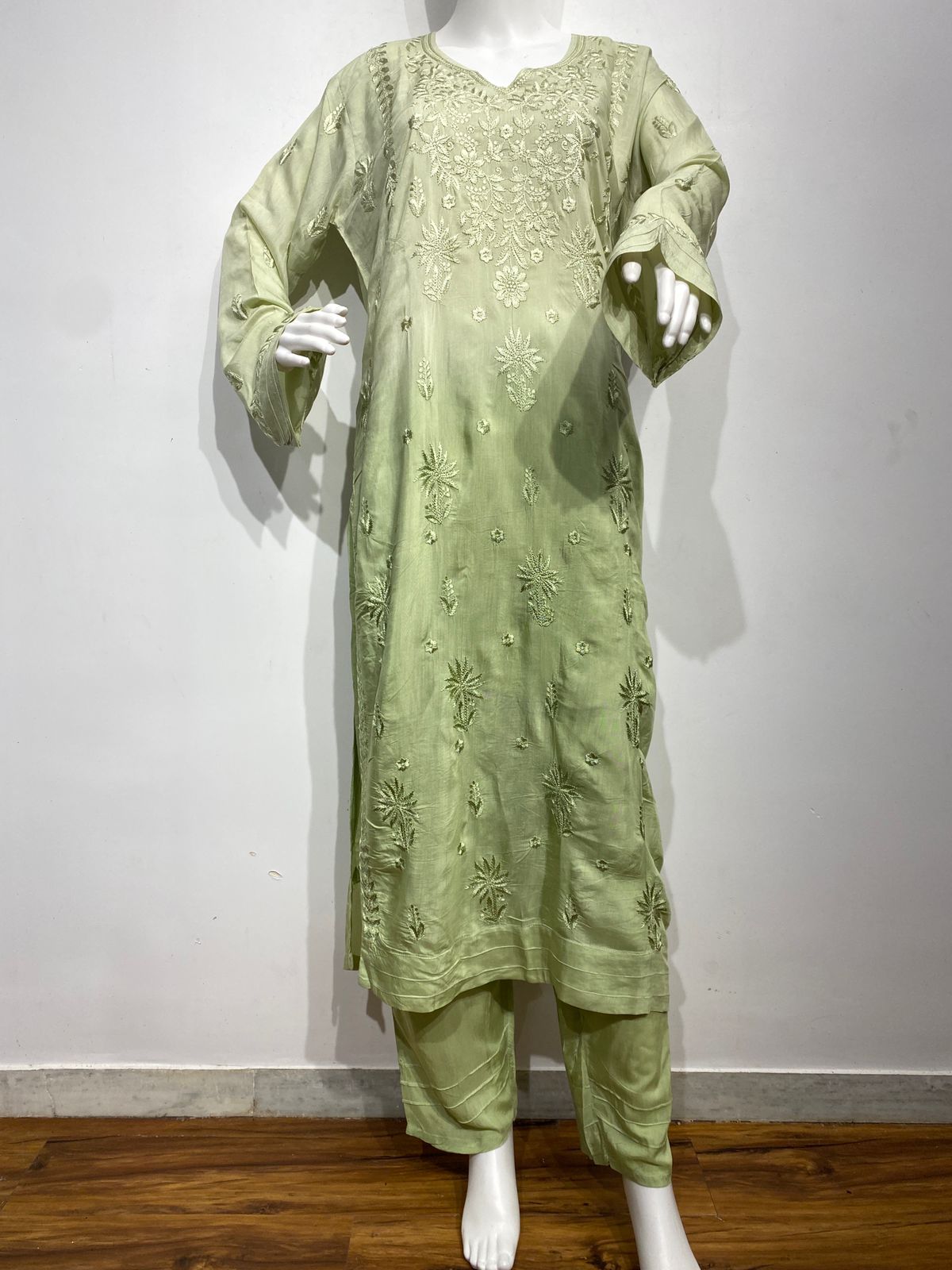 GREEN MUSLIN READYMADE SUIT