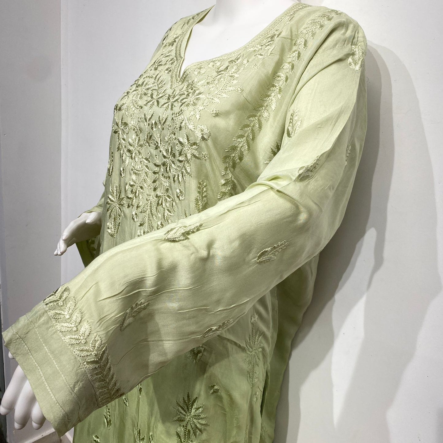 GREEN MUSLIN READYMADE SUIT