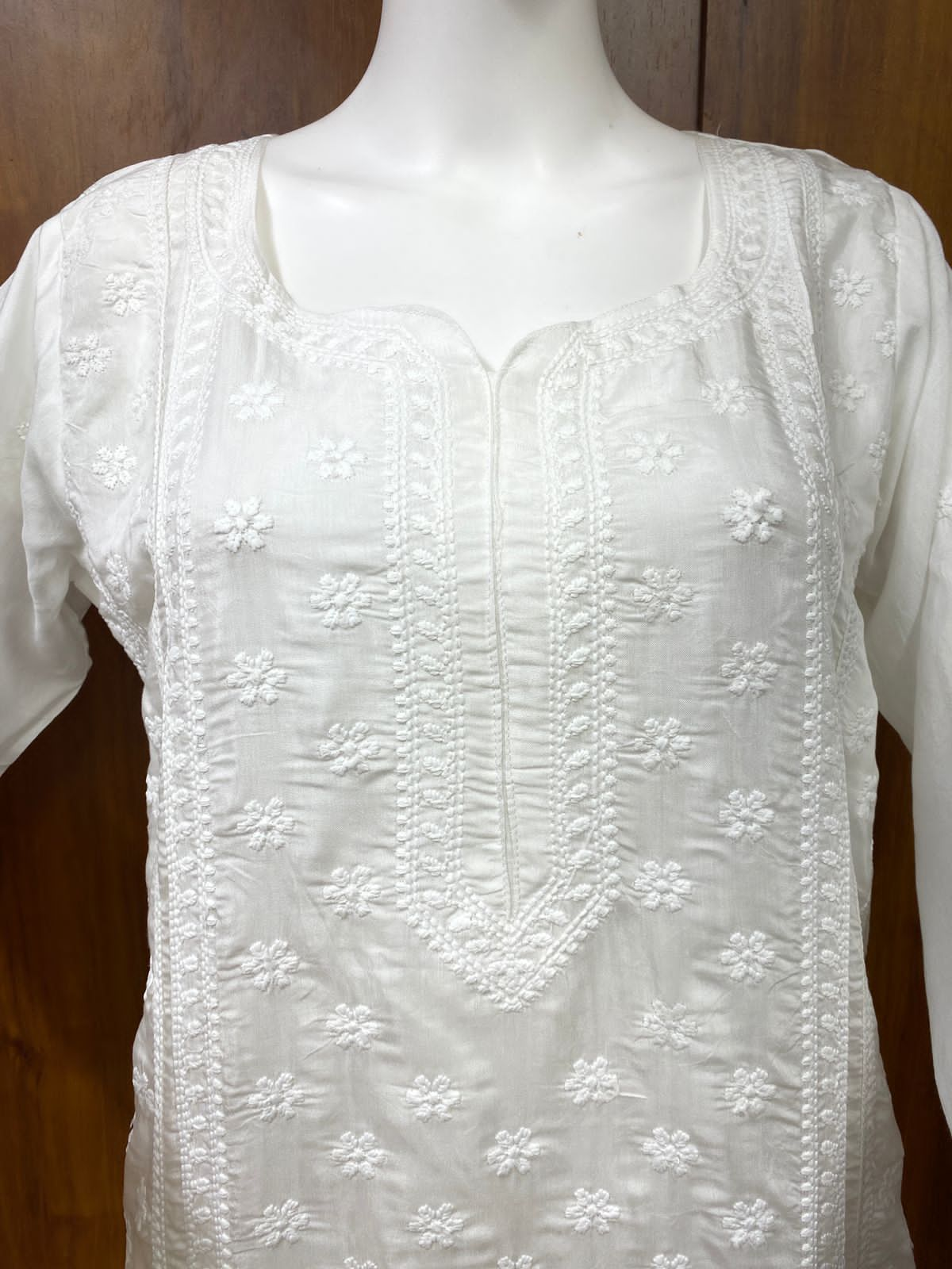 WHITE LACE  MUSLIN READYMADE SUIT