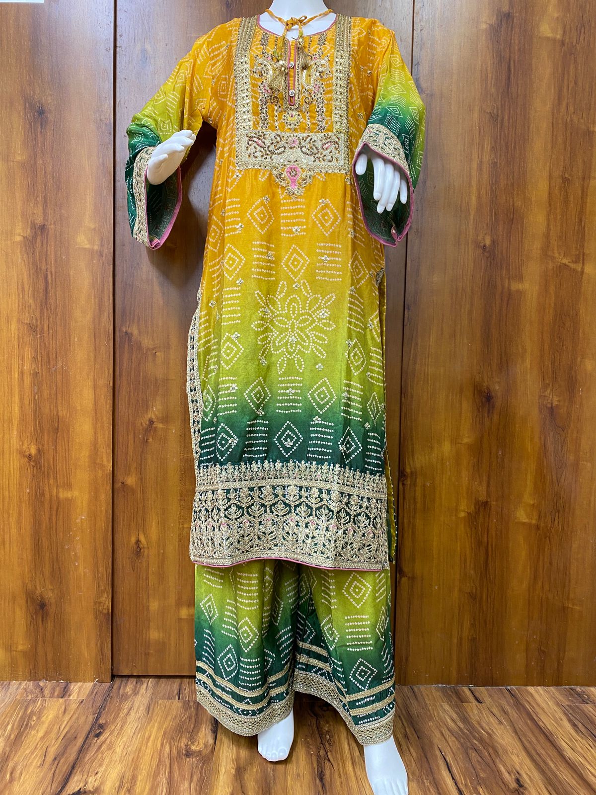 GREEN SHADED CHINNON SILK READYMADE SUIT