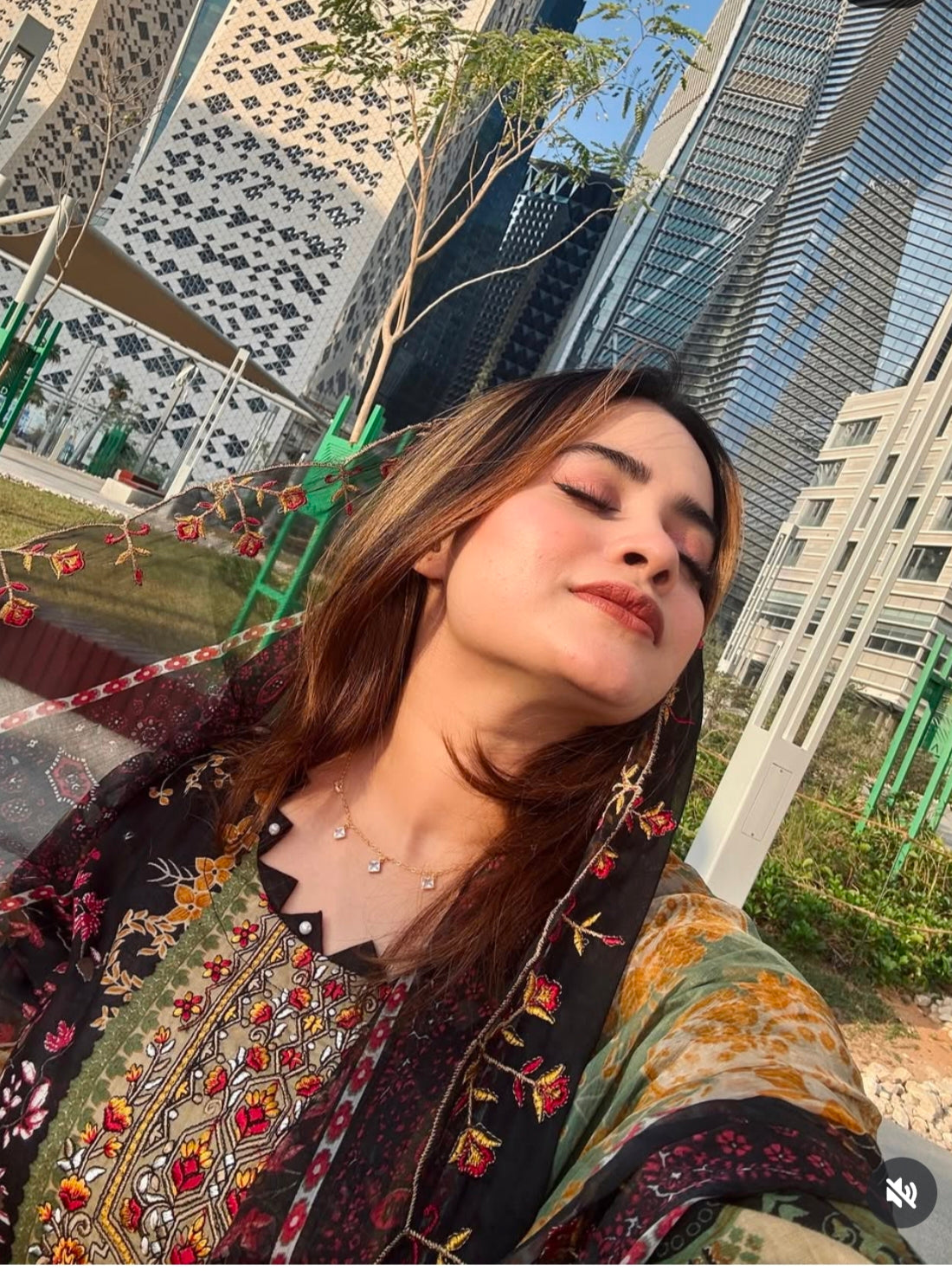 HARSHA BIN SAEED LAWN EMBROIDERY SUIT