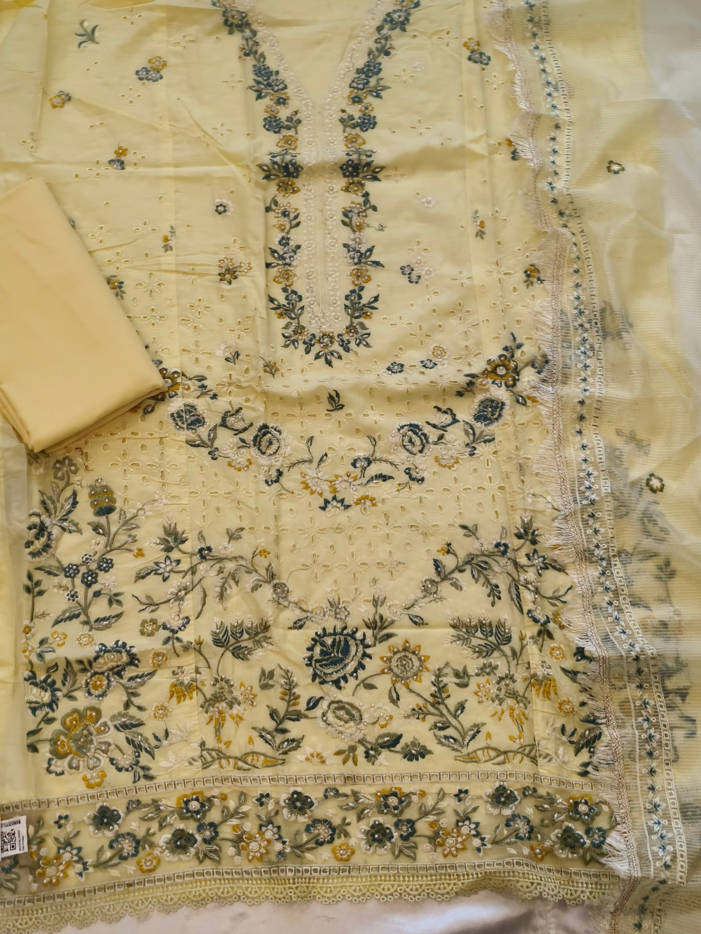 HANIA  PURE COTTON EMBROIDERY SUIT 2024 F Q