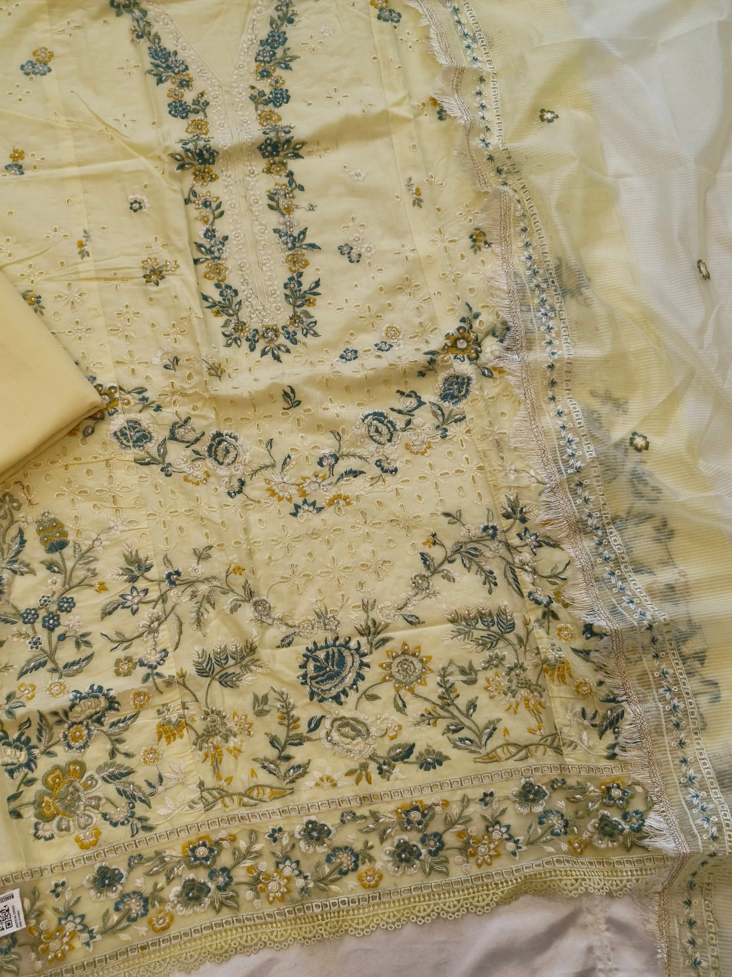 HANIA  PURE COTTON EMBROIDERY SUIT 2024 F Q