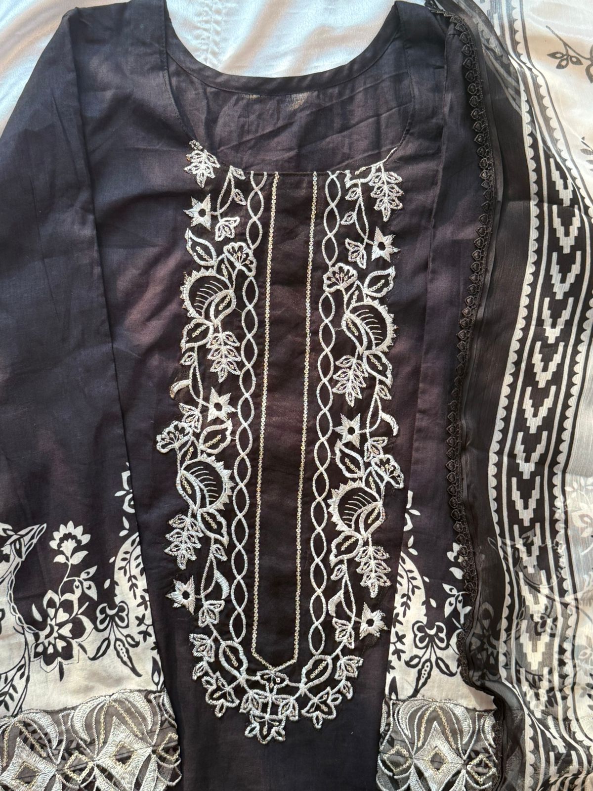 HARSHA BLACK READYMADE SUIT Q