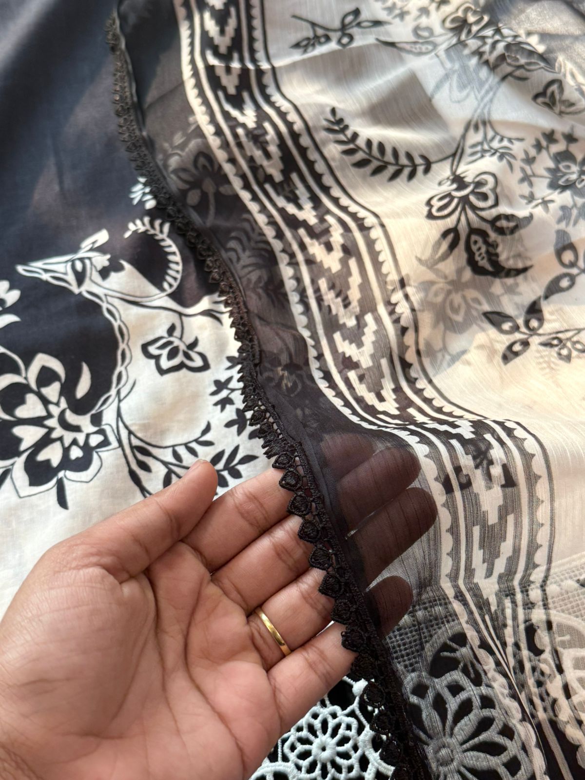 HARSHA BLACK READYMADE SUIT Q