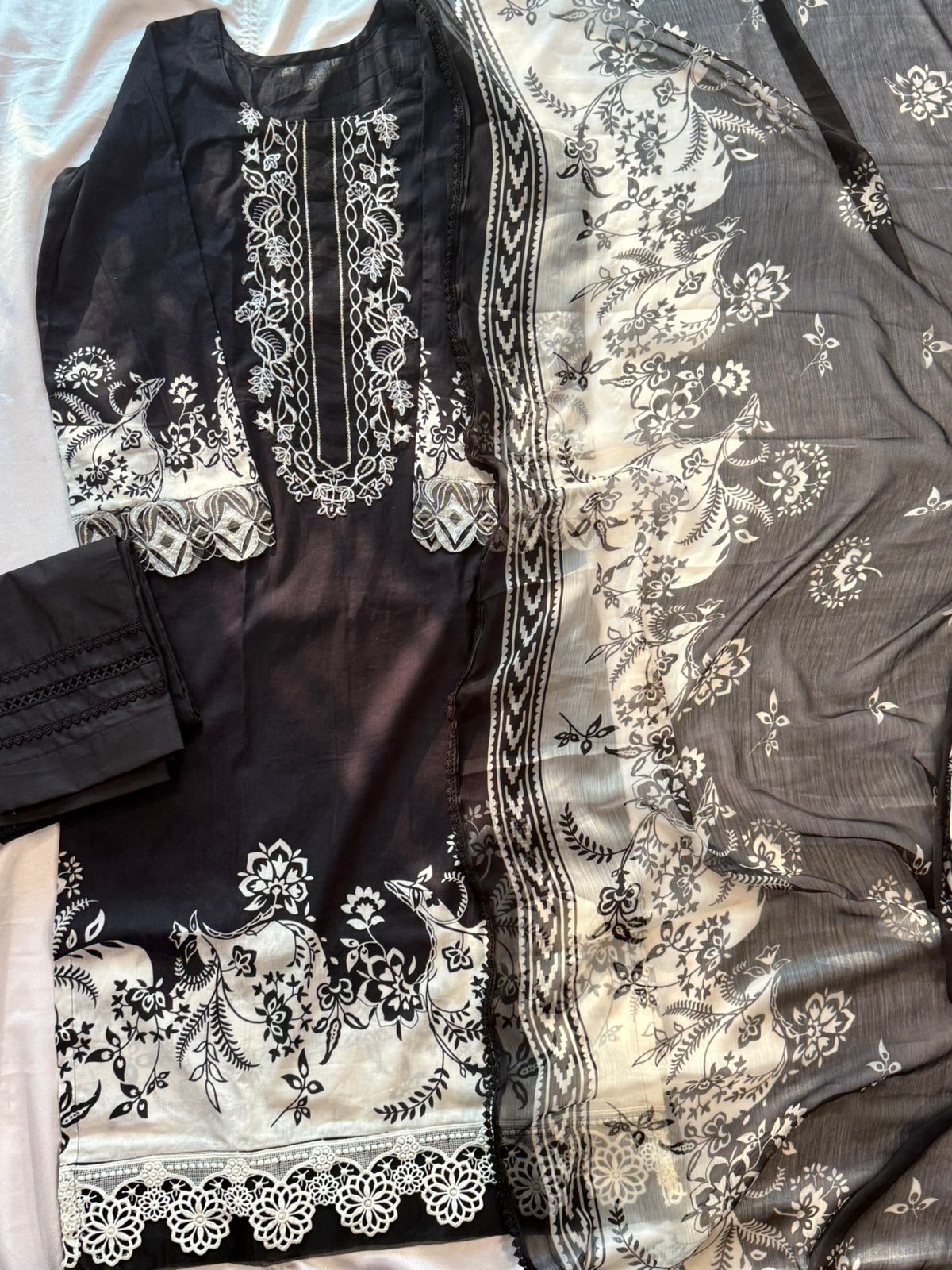 HARSHA BLACK READYMADE SUIT Q