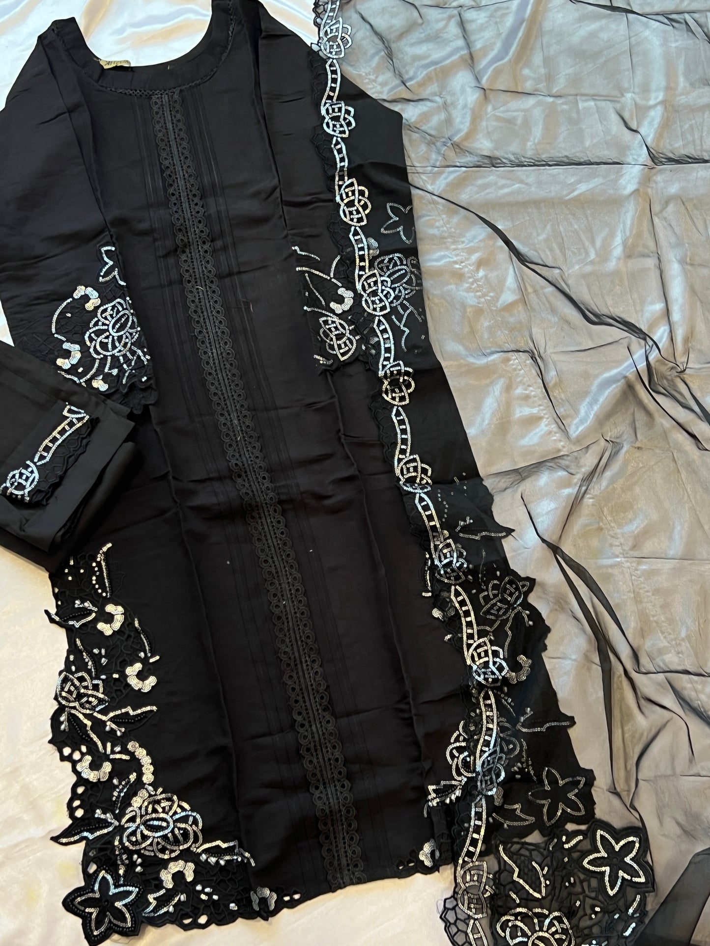 ZARQASH CUTWORK EMBROIDERY SUIT 353