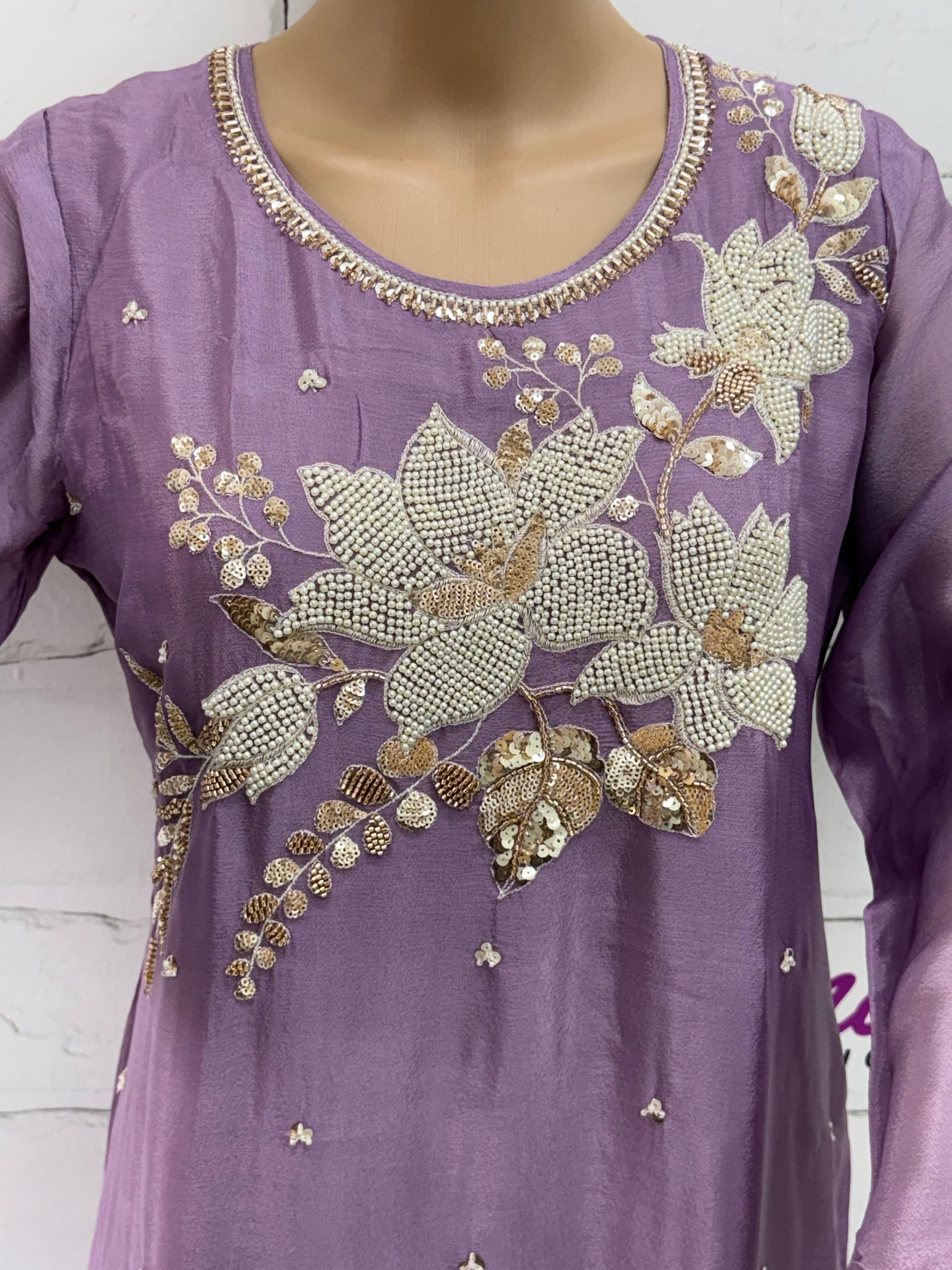 PARO SHIFFON READYMADE SUIT Q