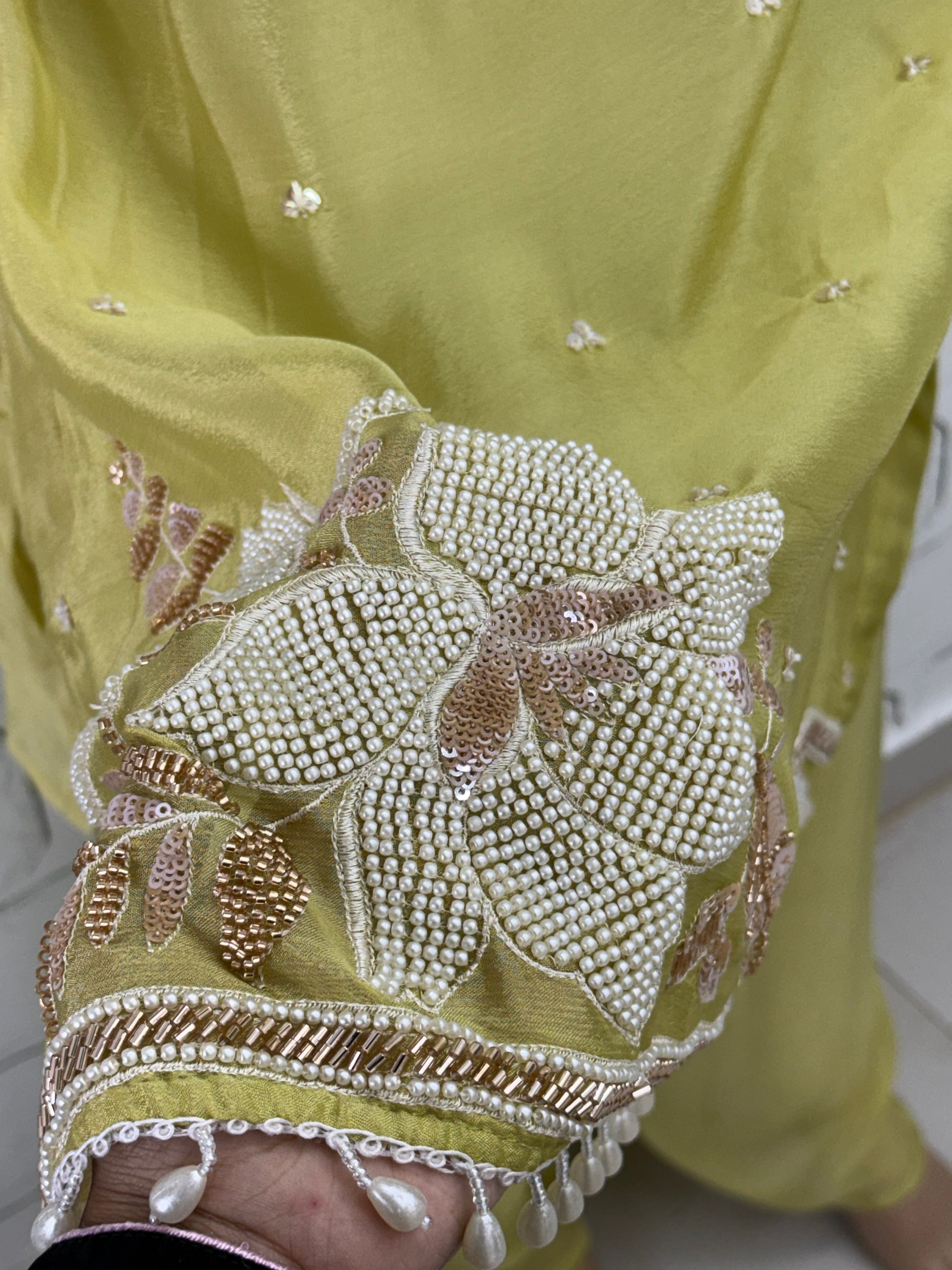 PARO SHIFFON READYMADE SUIT Q