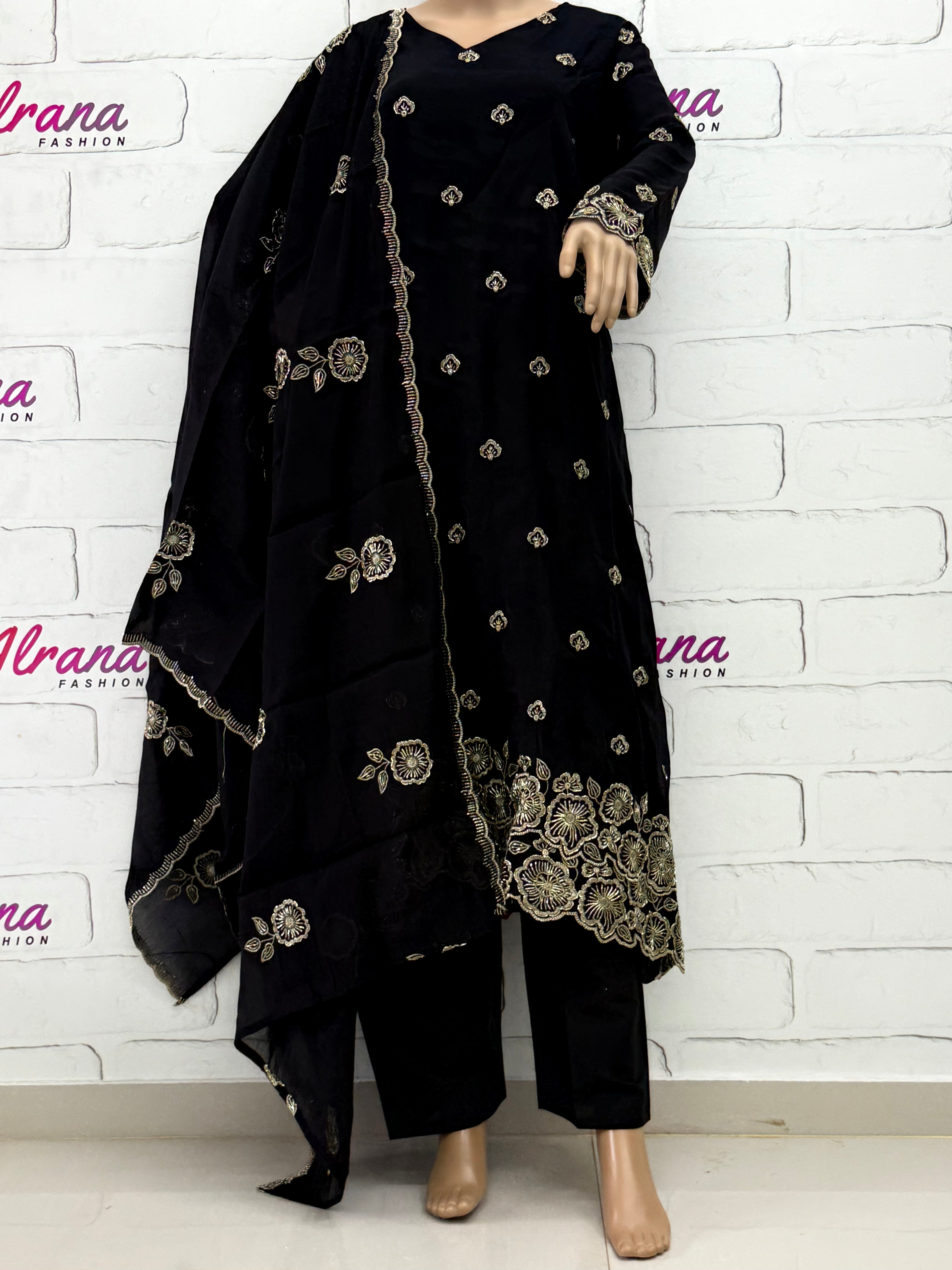 MUL CHANDERI HANDWORK SUIT 6 Q