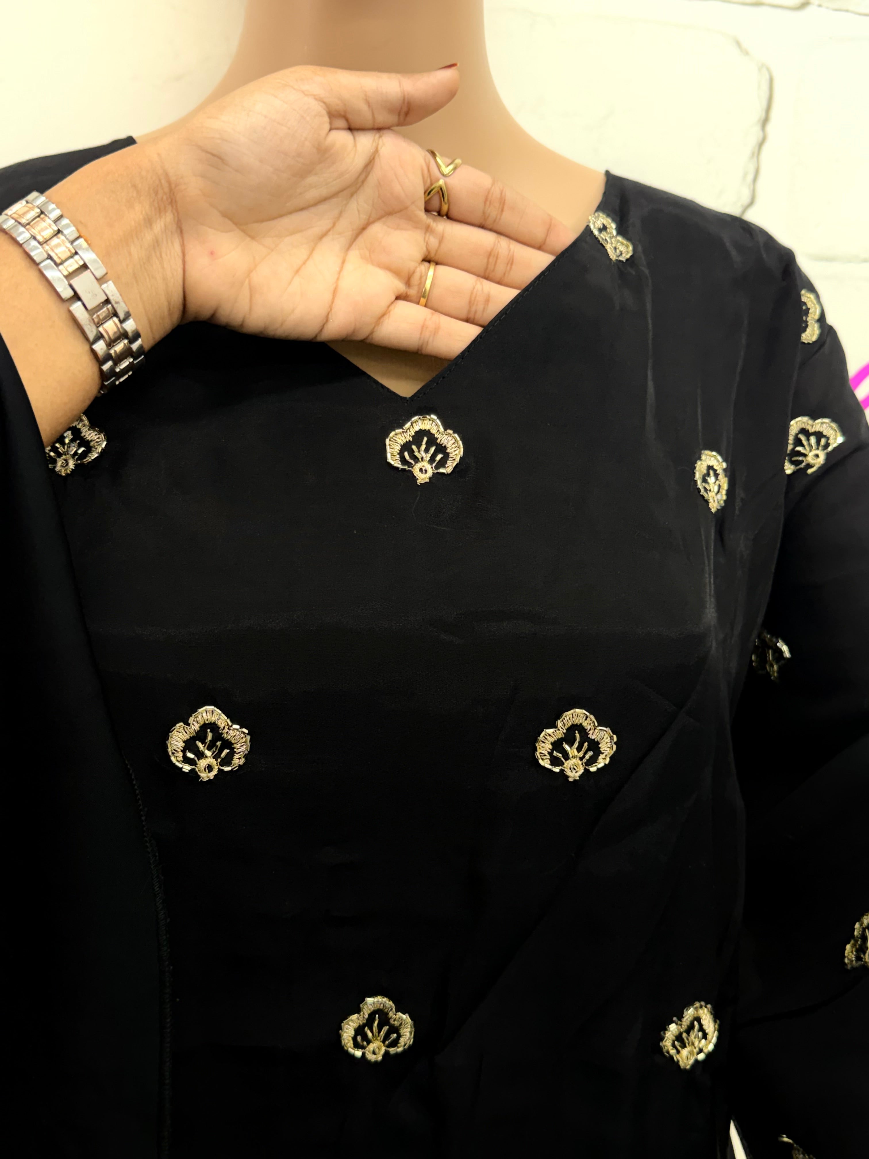 MUL CHANDERI HANDWORK SUIT 6 Q