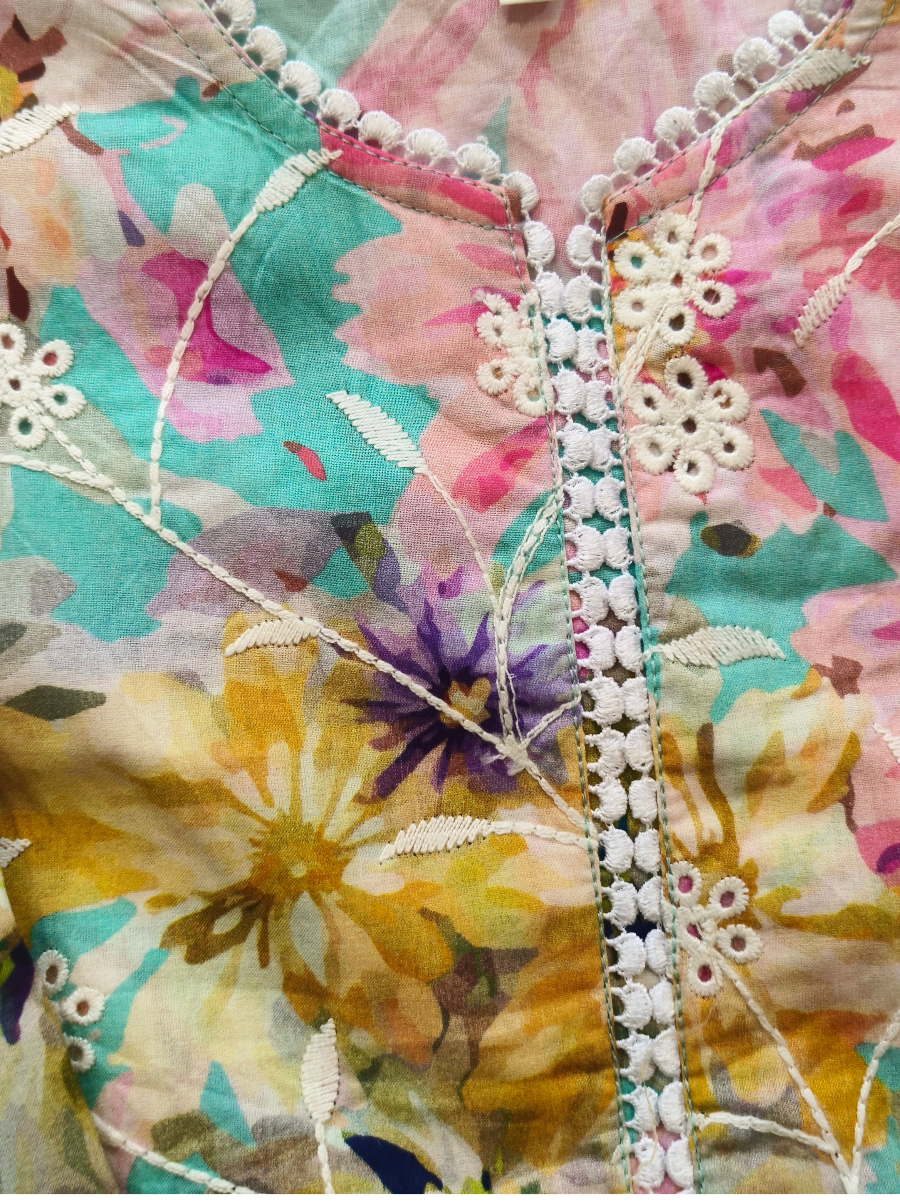 IZNIK FARSHI SHALWAR SUIT 4