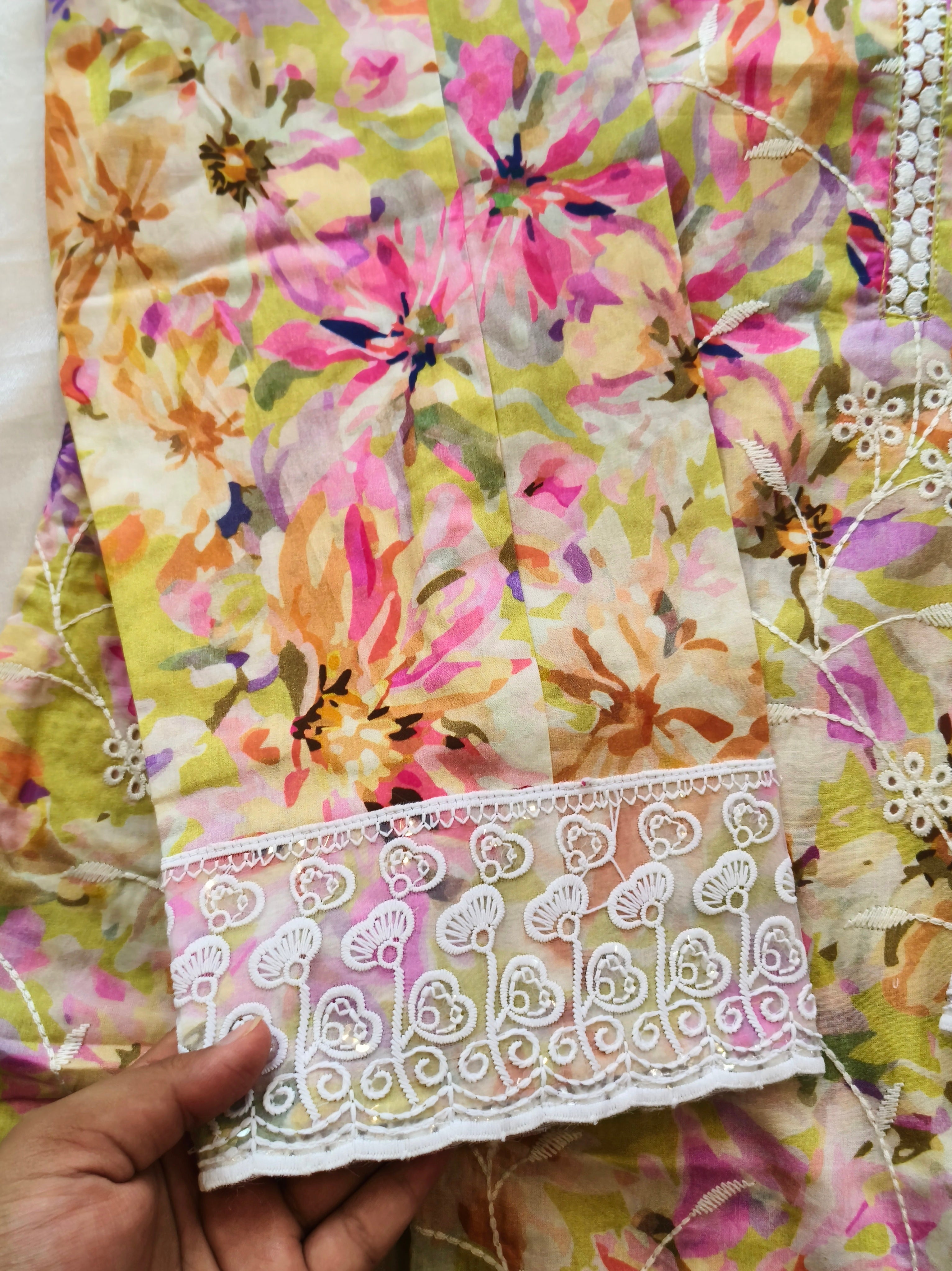 IZNIK FARSHI SHALWAR SUIT 2