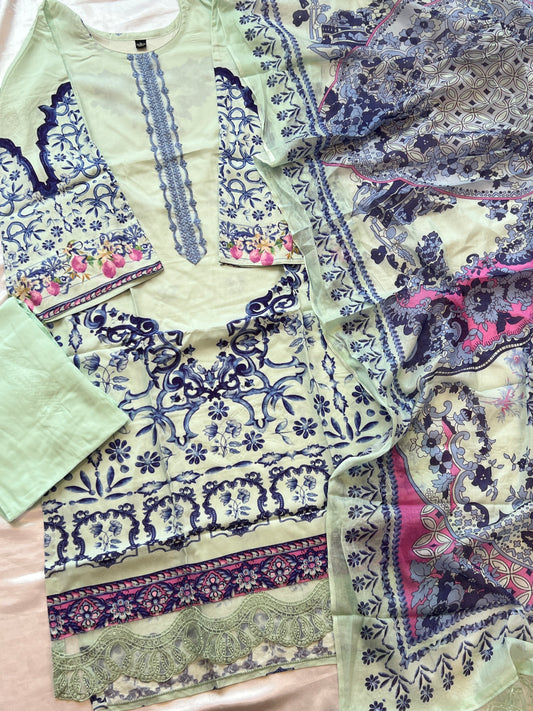 LUXE LAWN READYMADE SUIT 04 Q