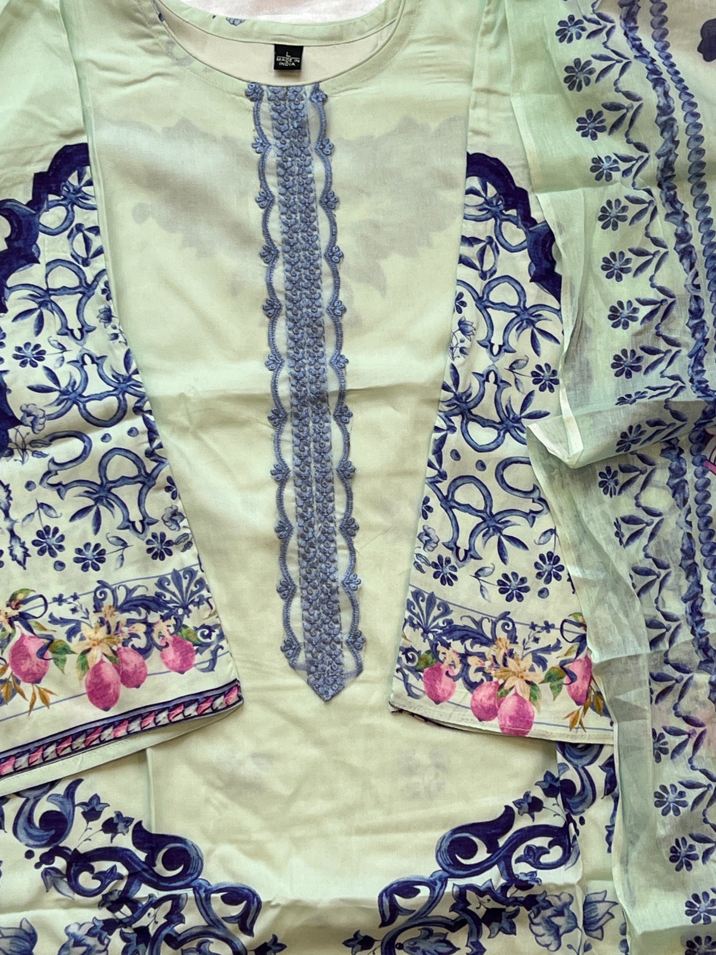 LUXE LAWN READYMADE SUIT 04 Q