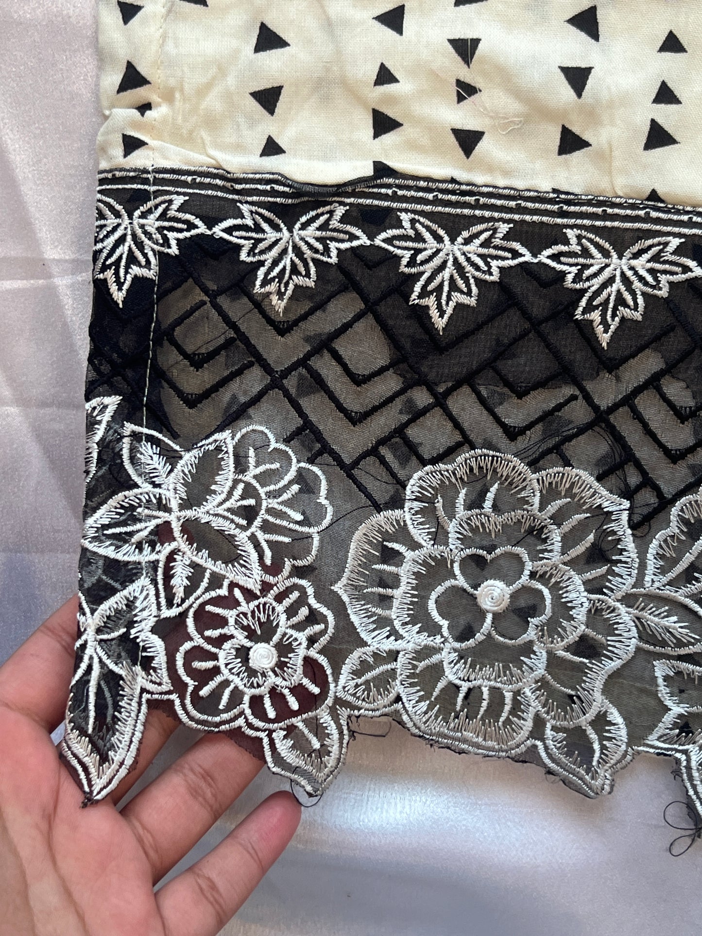 MAHAM LAWN READYMADE SUIT 1 Q