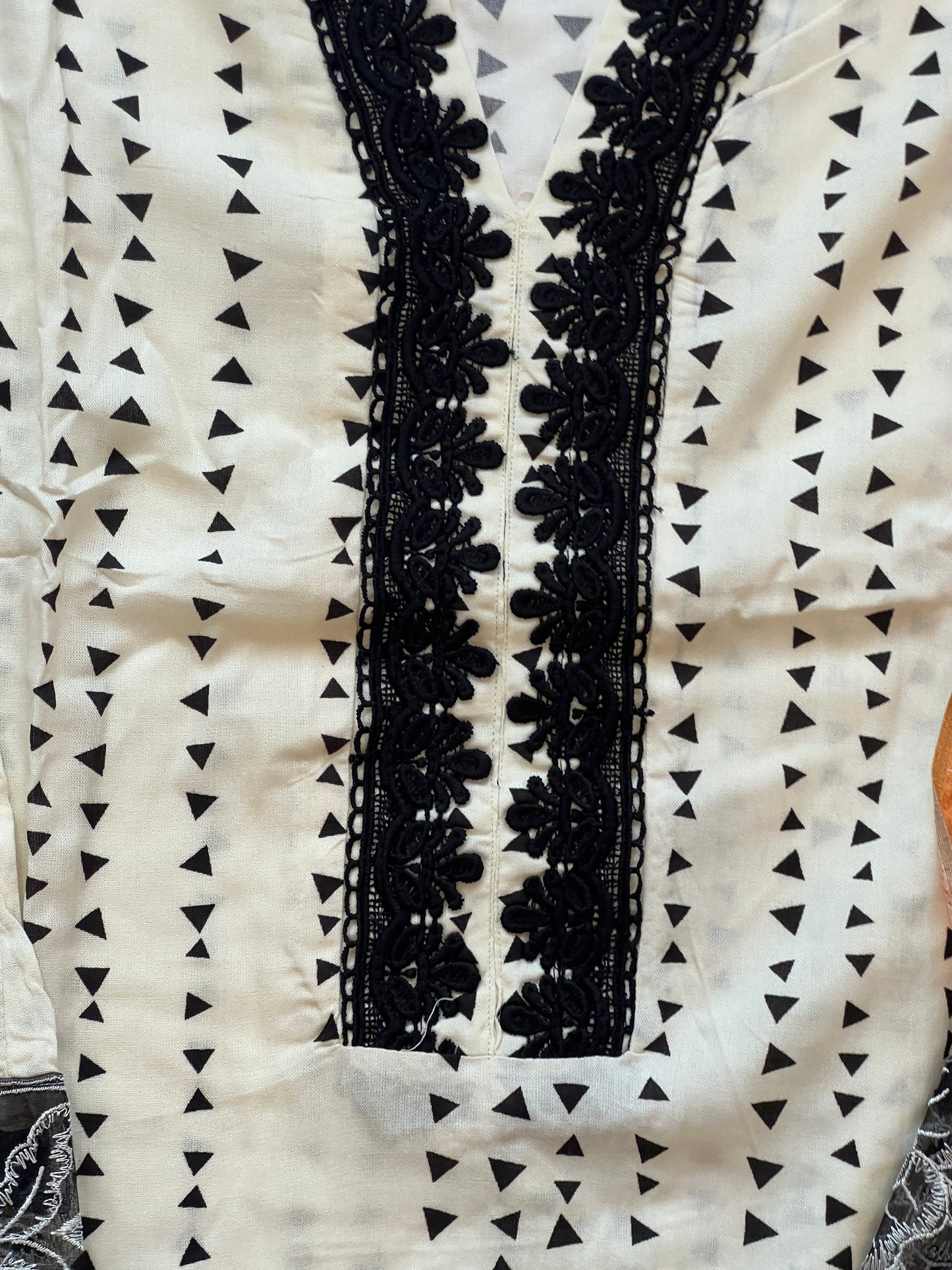 MAHAM LAWN READYMADE SUIT 1 Q