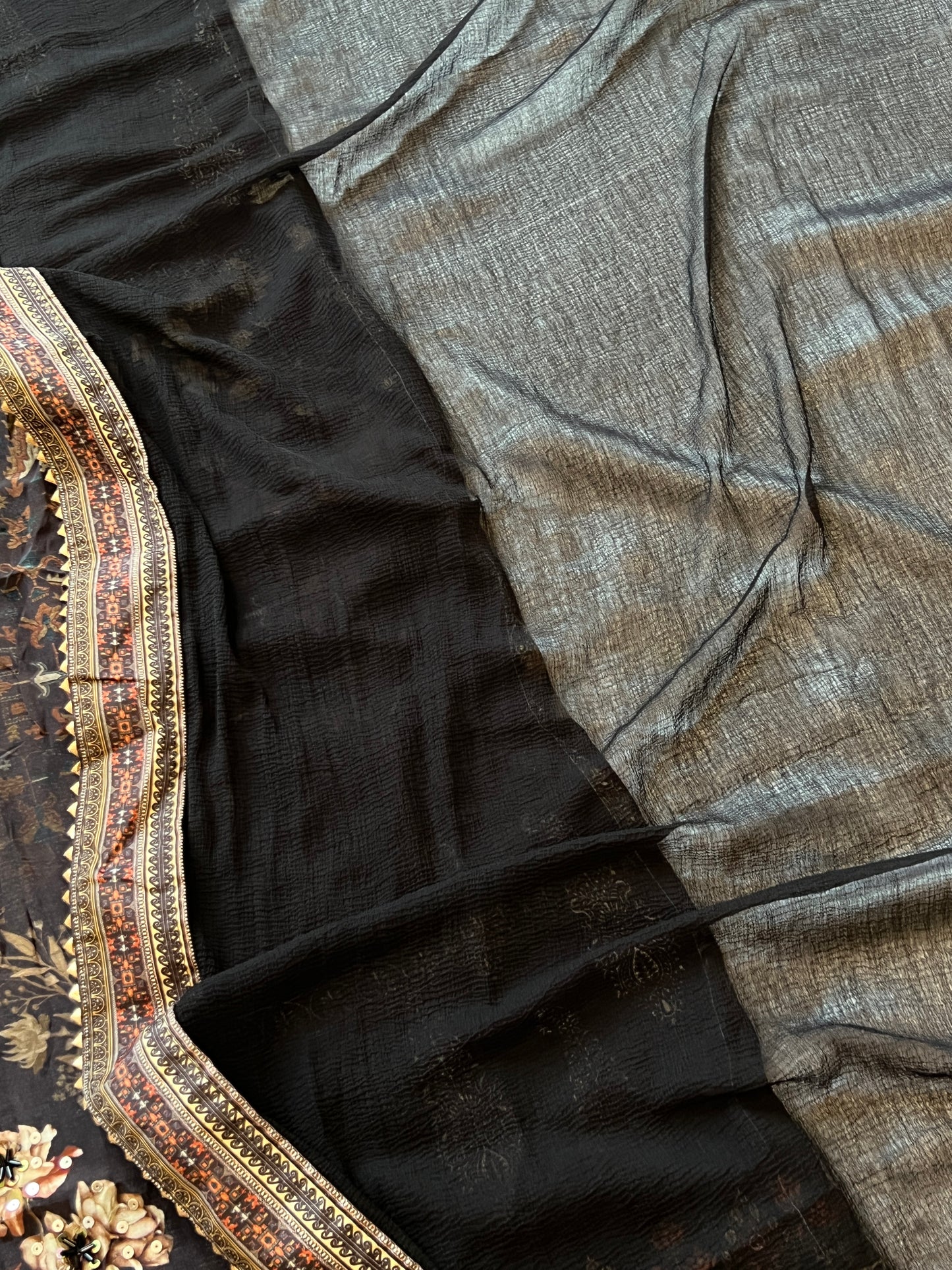 NAZAKAT CREPE EMBROIDERY SUIT 2