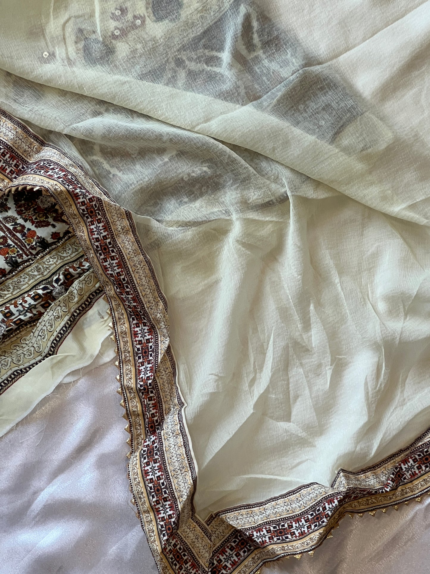 NAZAKAT CREPE EMBROIDERY SUIT 1