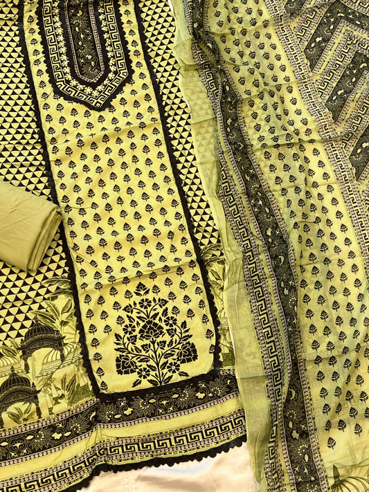 CS LAWN COTTON EMBROIDERY SUIT 6