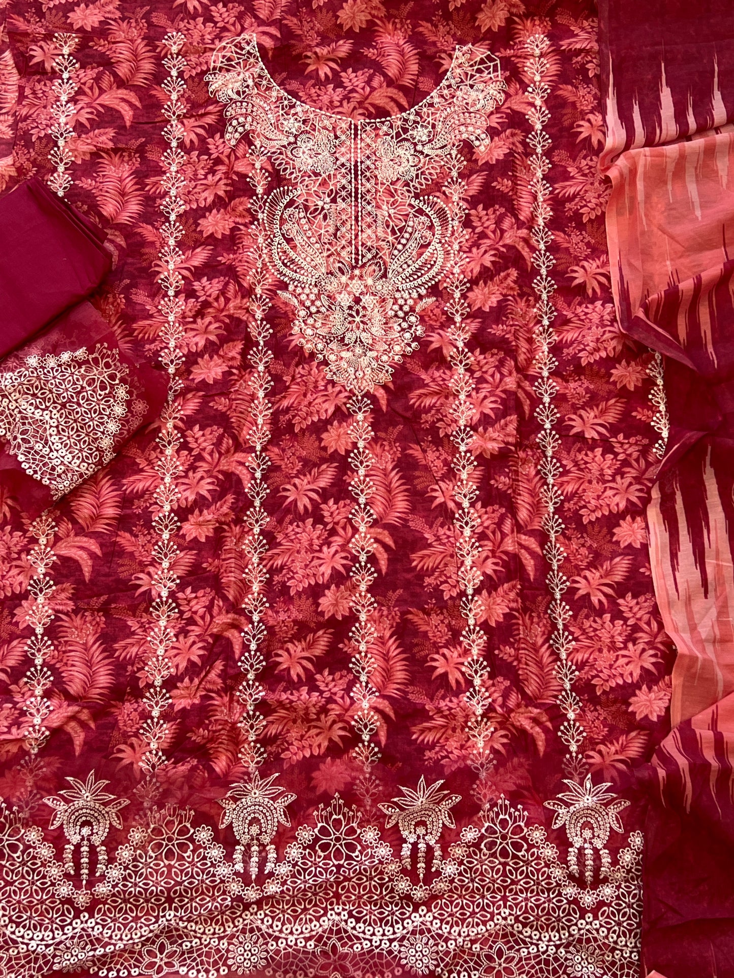 OMBRE CHIKANKARI PATCH  SUIT 1
