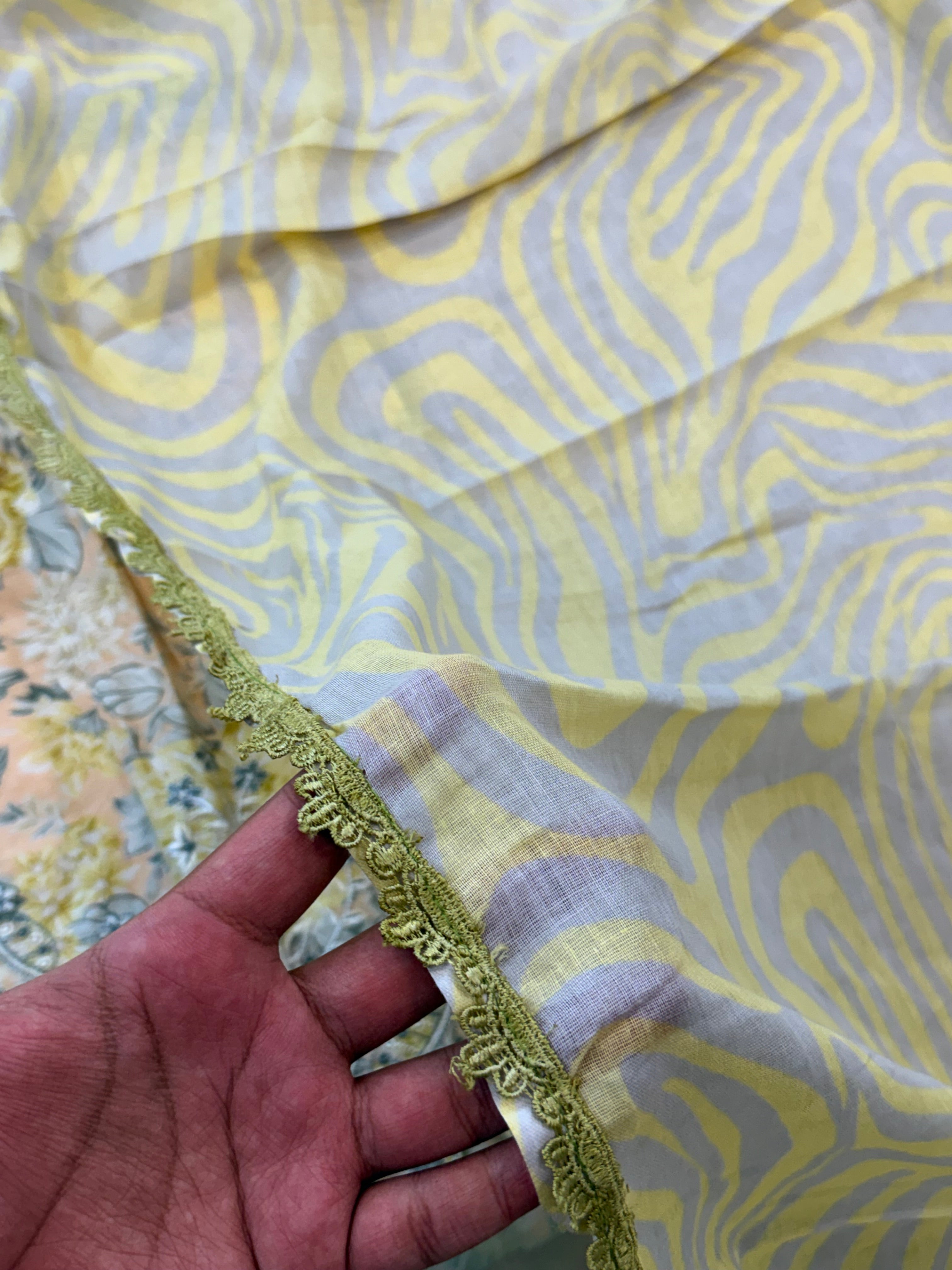 AQEEQ LAWN READYMADE SUIT 6Q